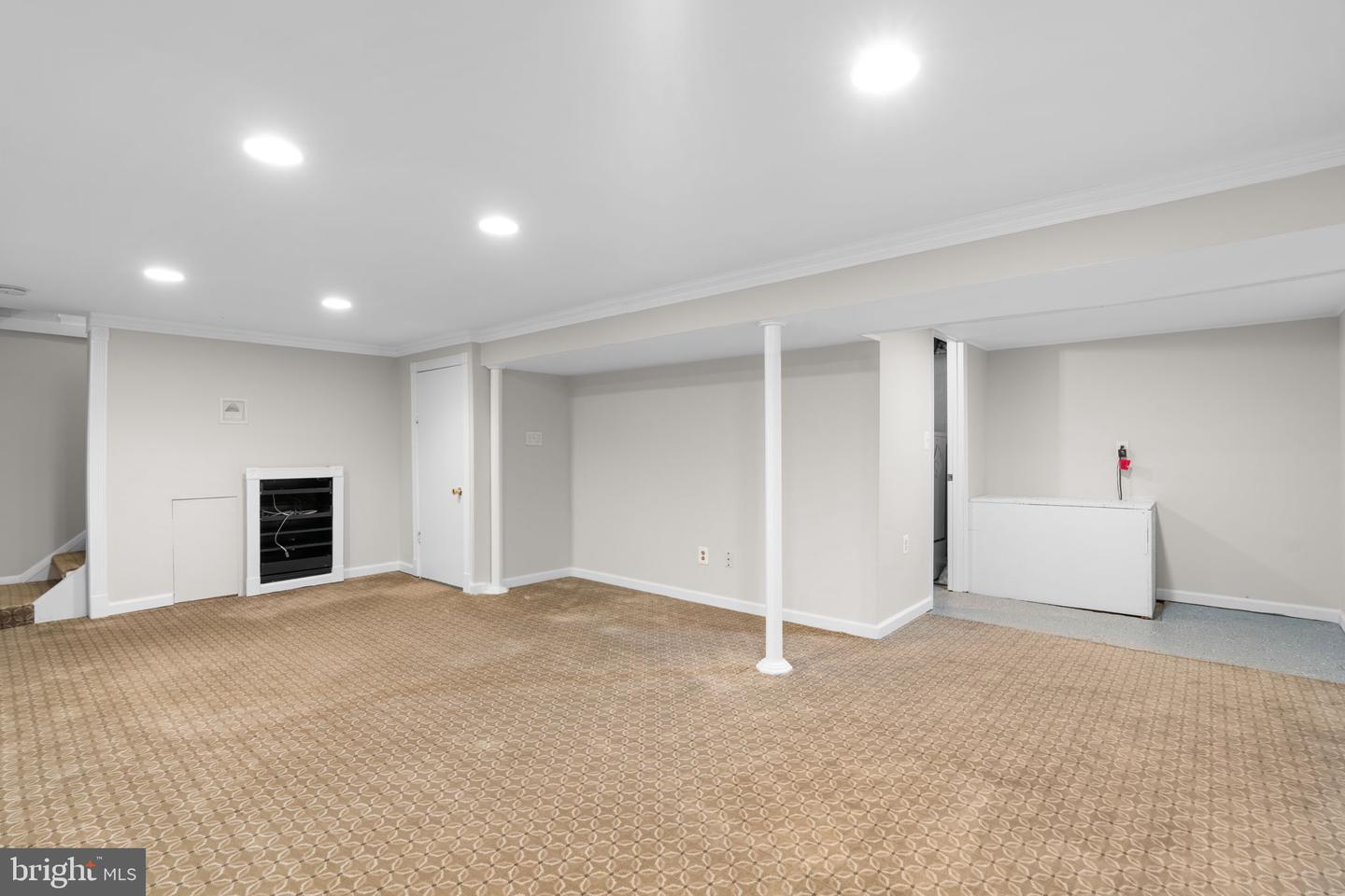 5029 Three Kings Ln