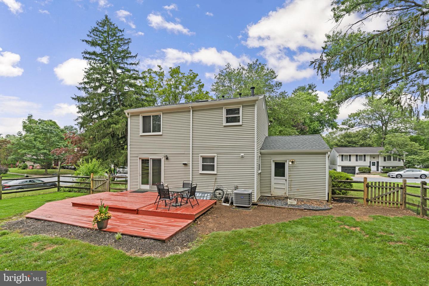 5029 Three Kings Ln