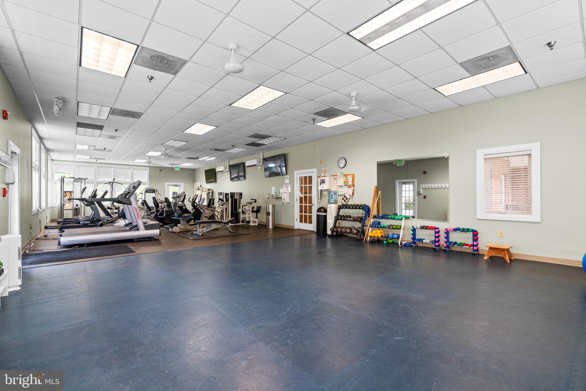 2520 Kensington Gdns #403