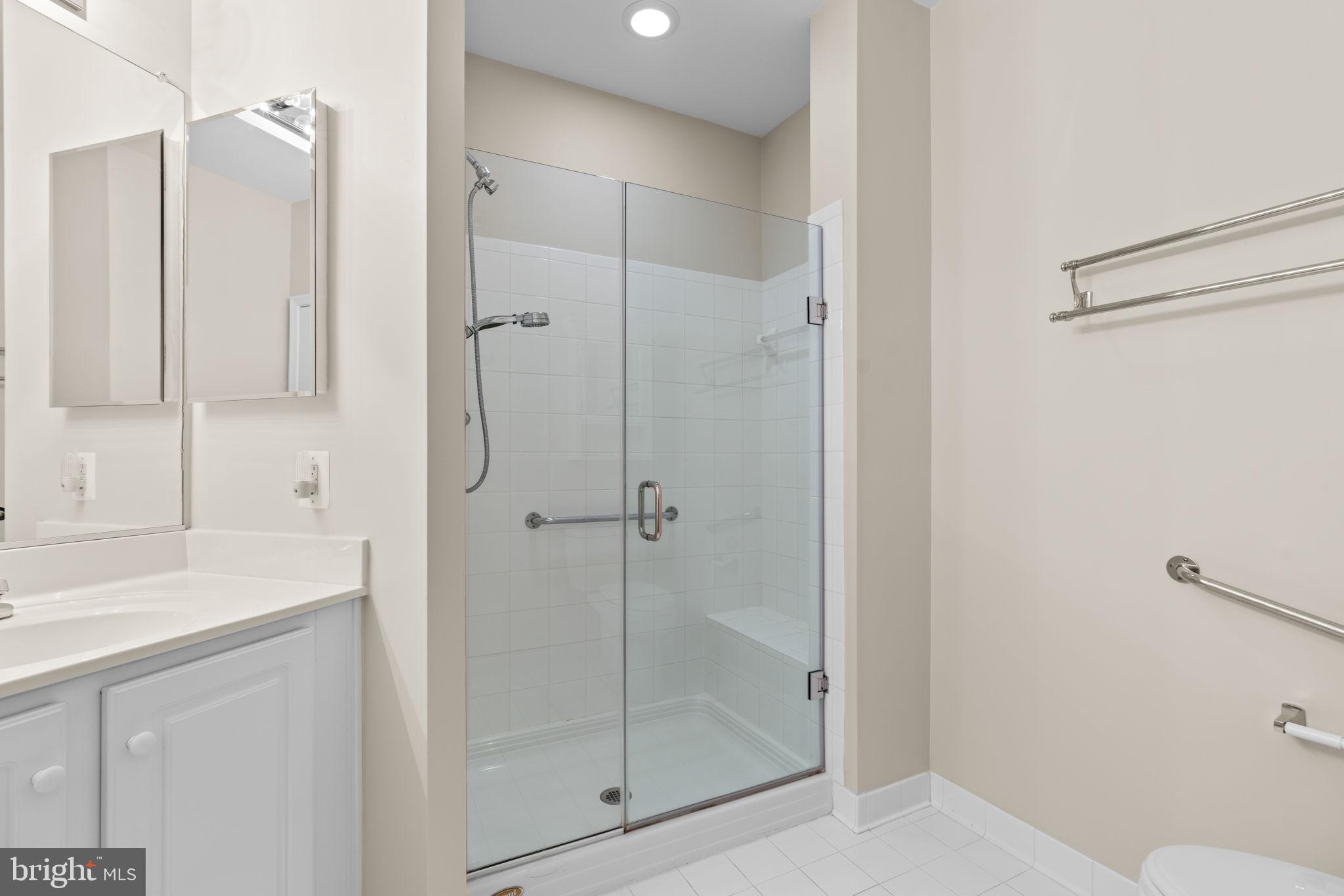 2520 Kensington Gdns #403