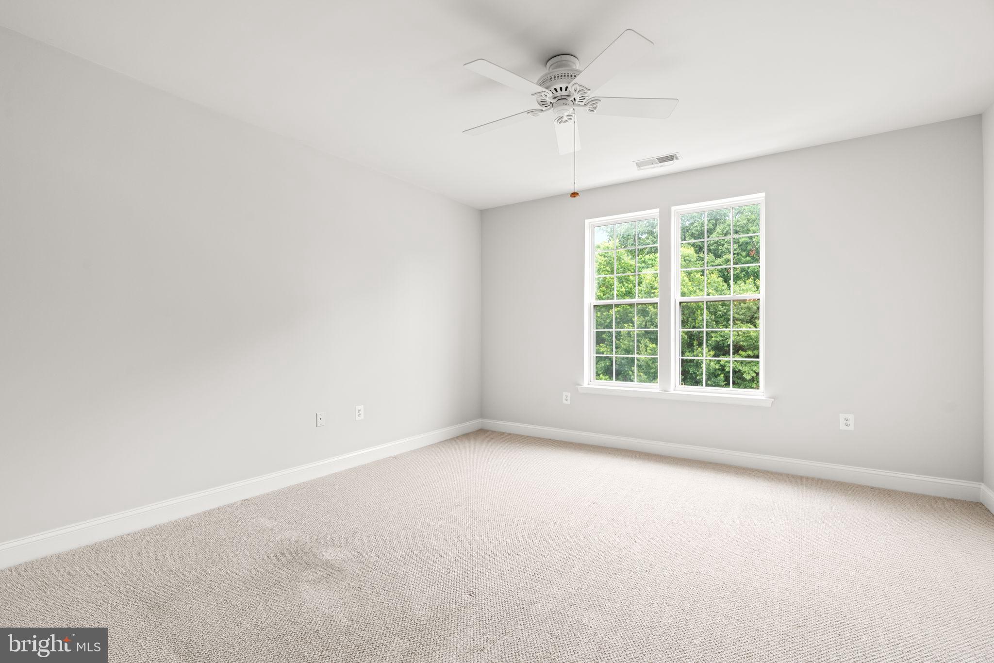 2520 Kensington Gdns #403