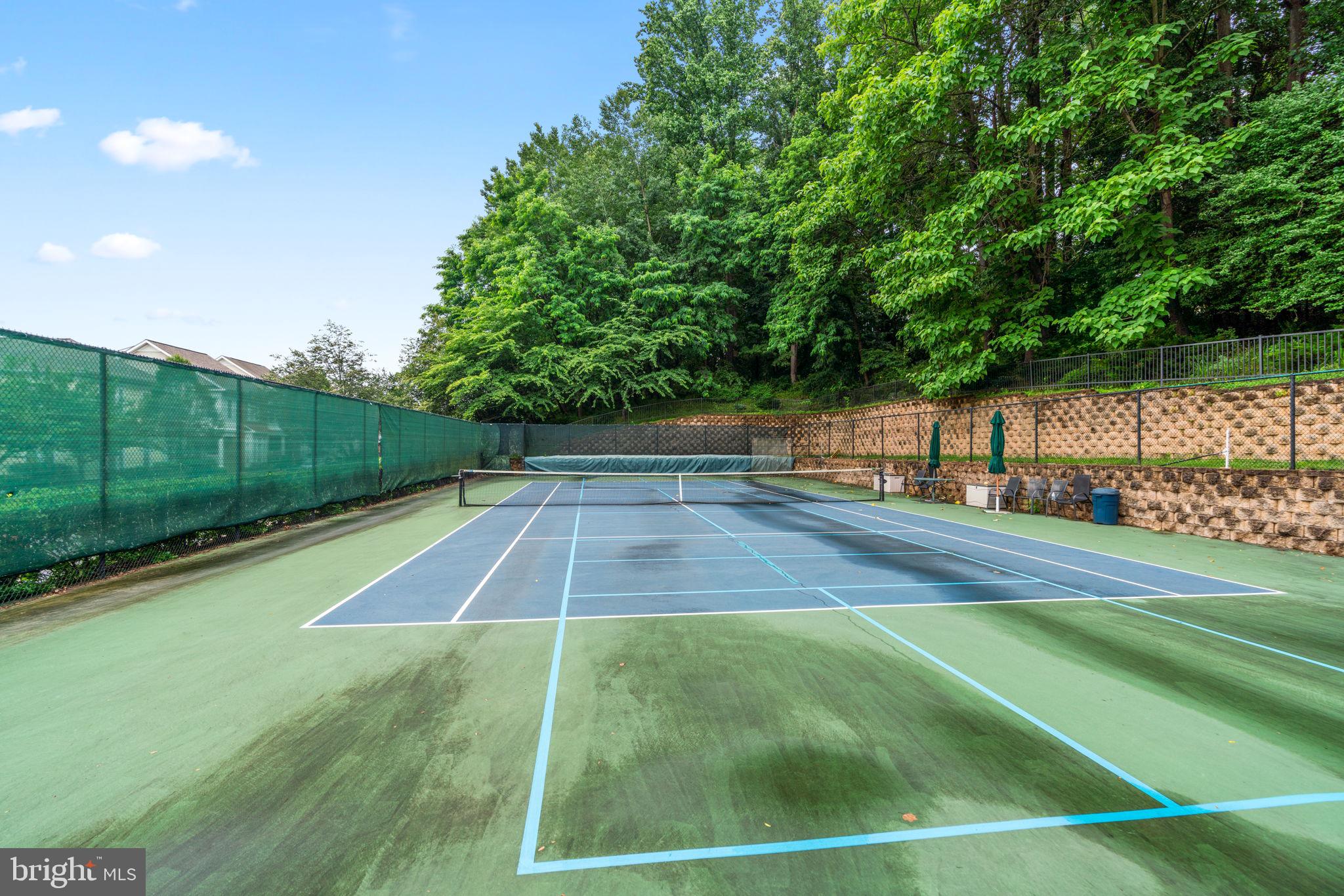 2520 Kensington Gdns #403