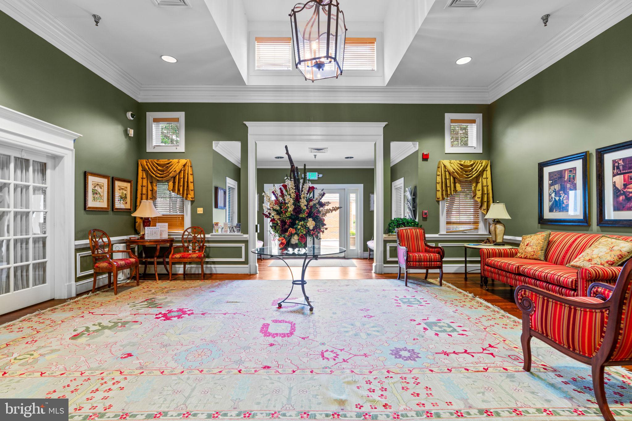 2520 Kensington Gdns #403