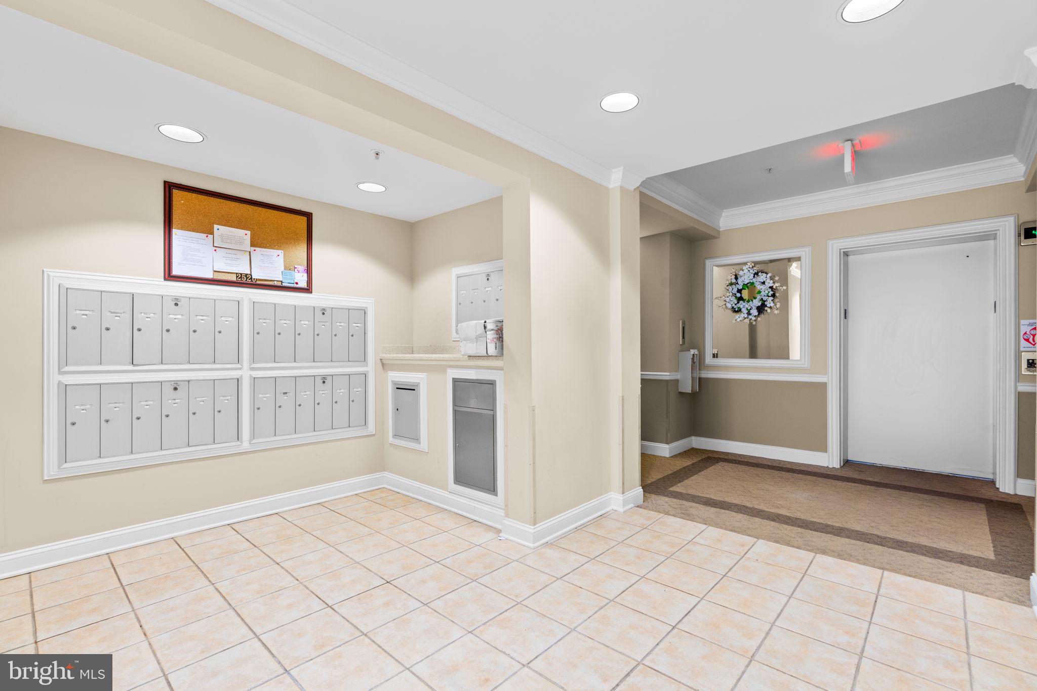 2520 Kensington Gdns #403