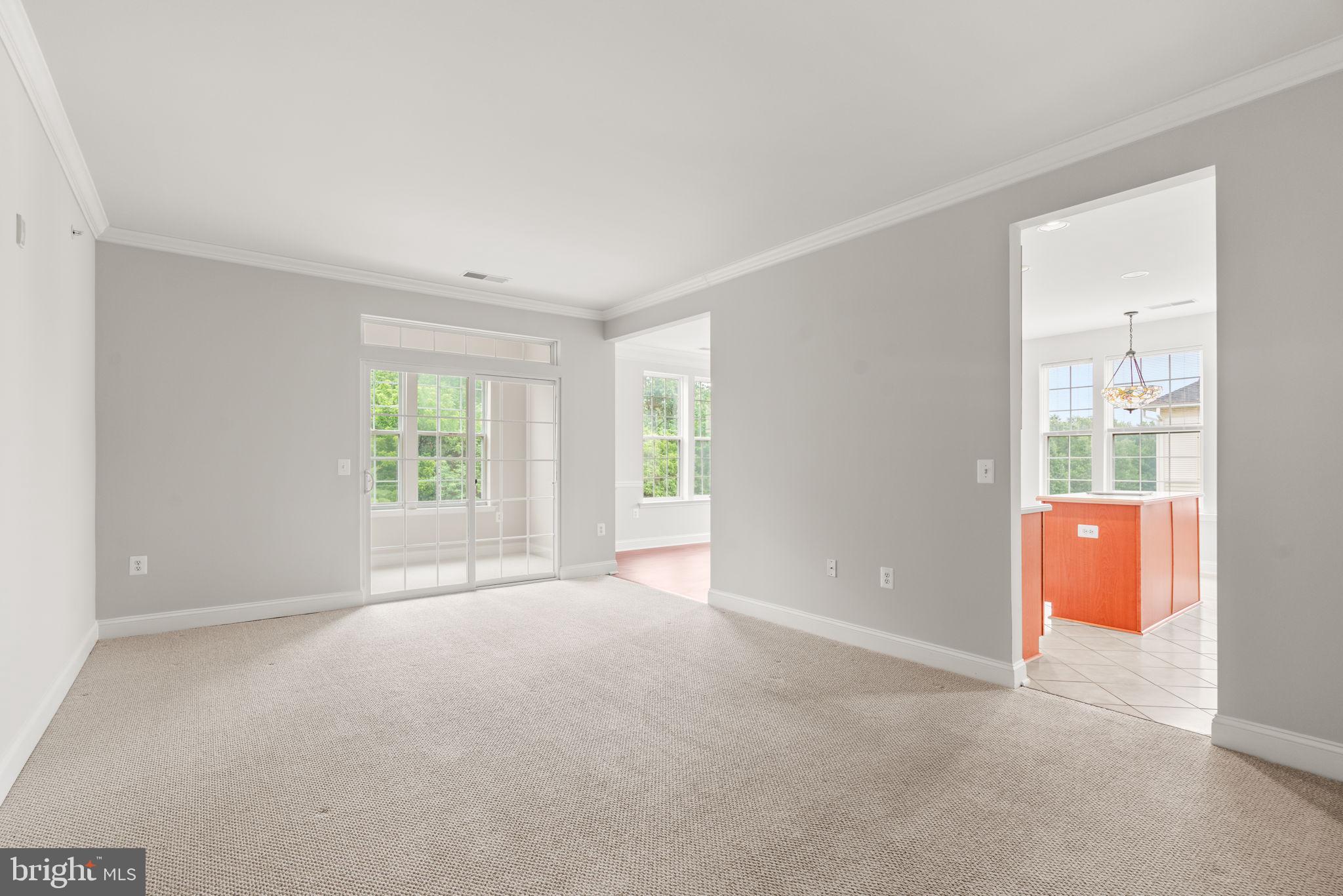 2520 Kensington Gdns #403