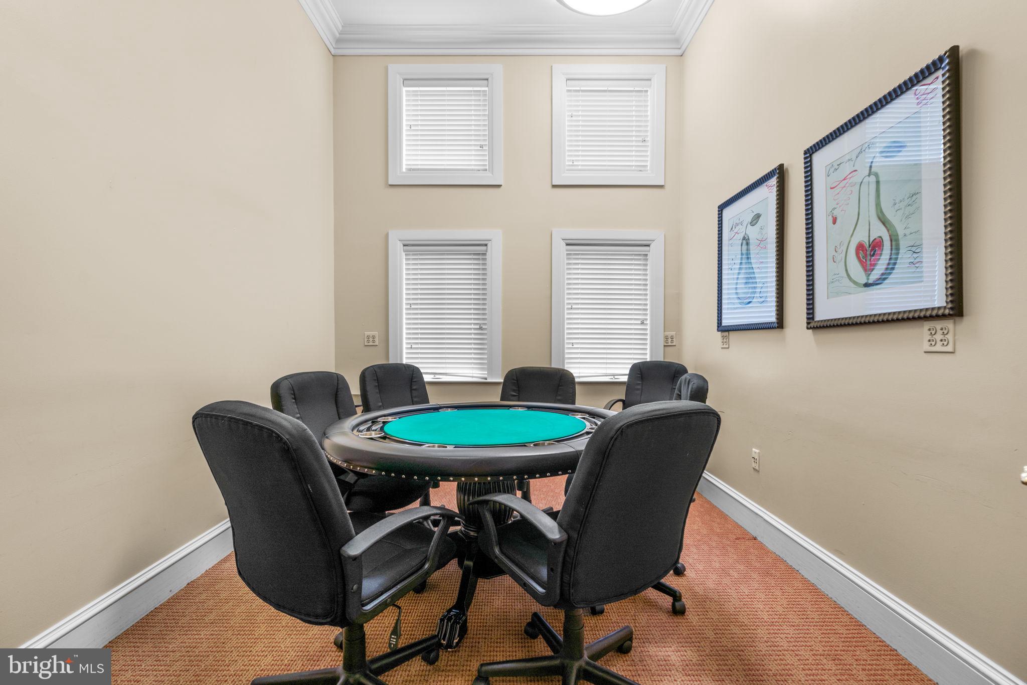 2520 Kensington Gdns #403