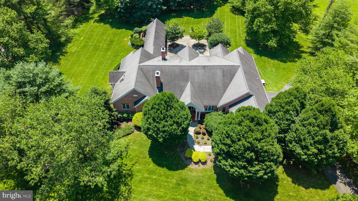 3106 Old Oak Dr