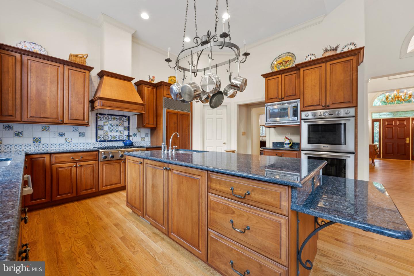 3106 Old Oak Dr