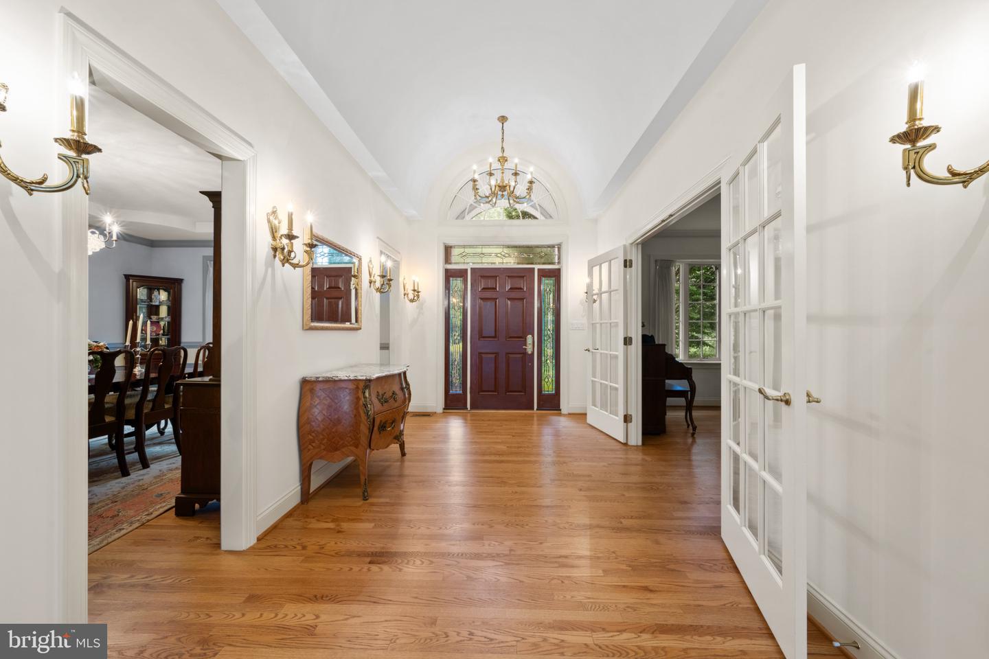 3106 Old Oak Dr