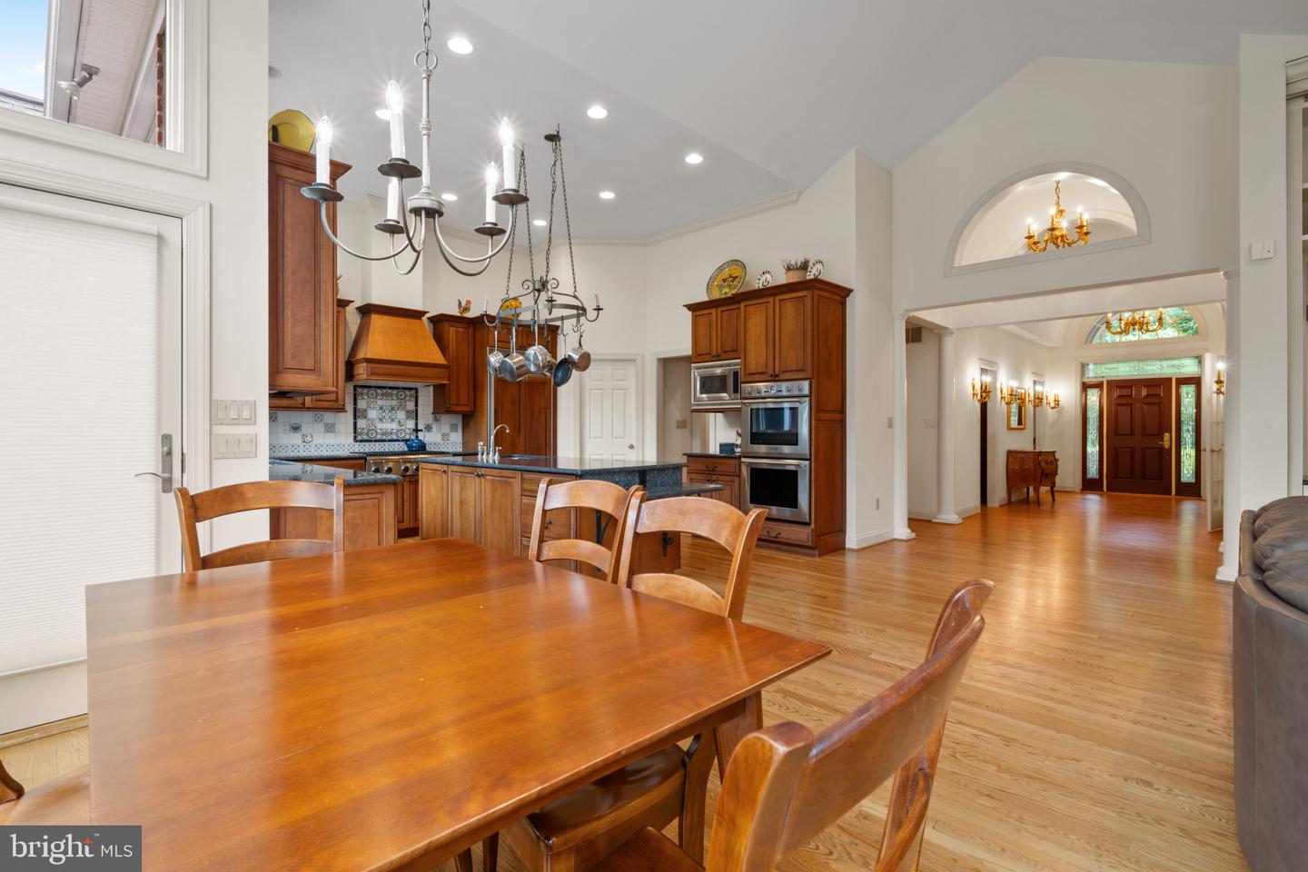 3106 Old Oak Dr