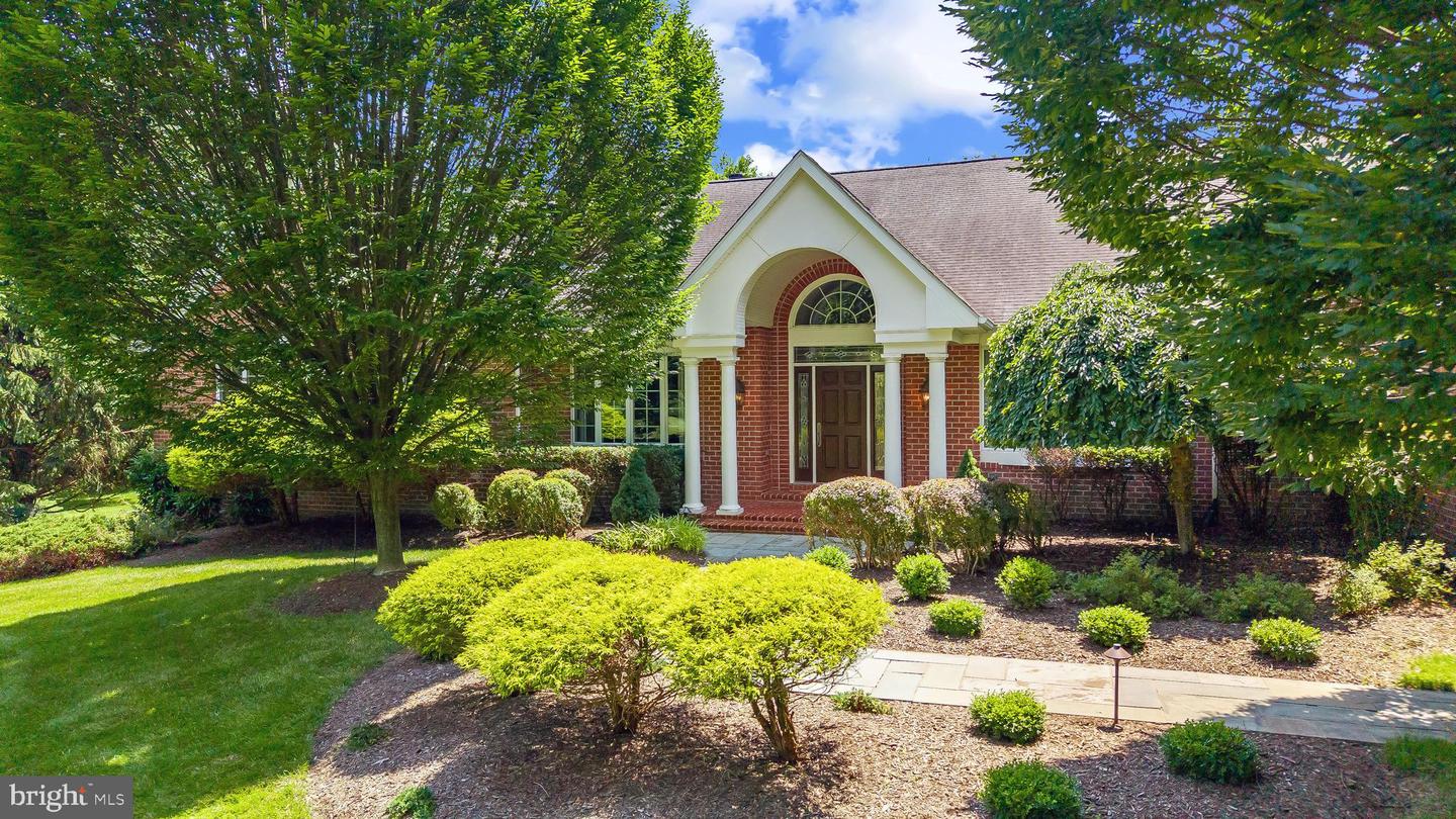 3106 Old Oak Dr