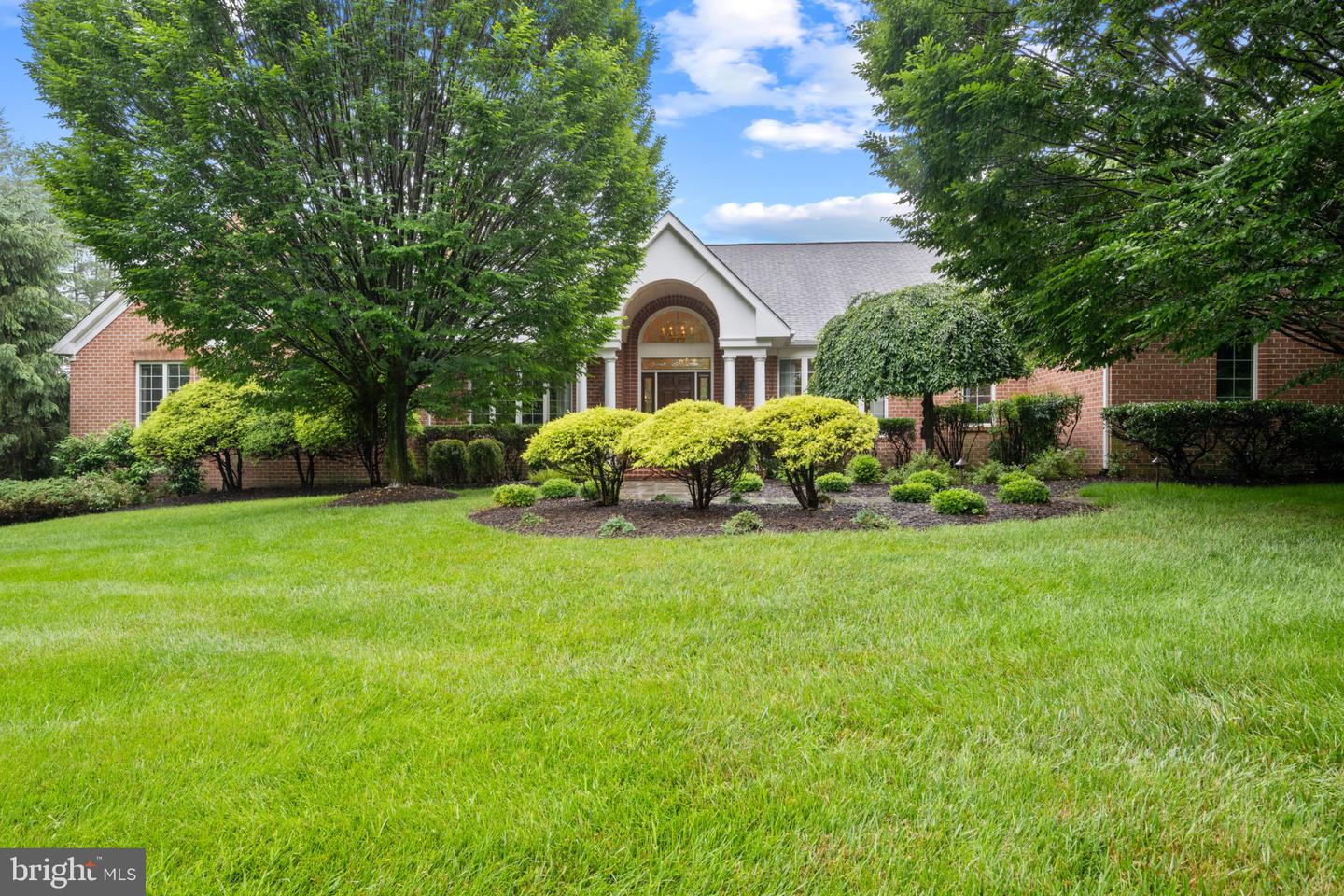 3106 Old Oak Dr