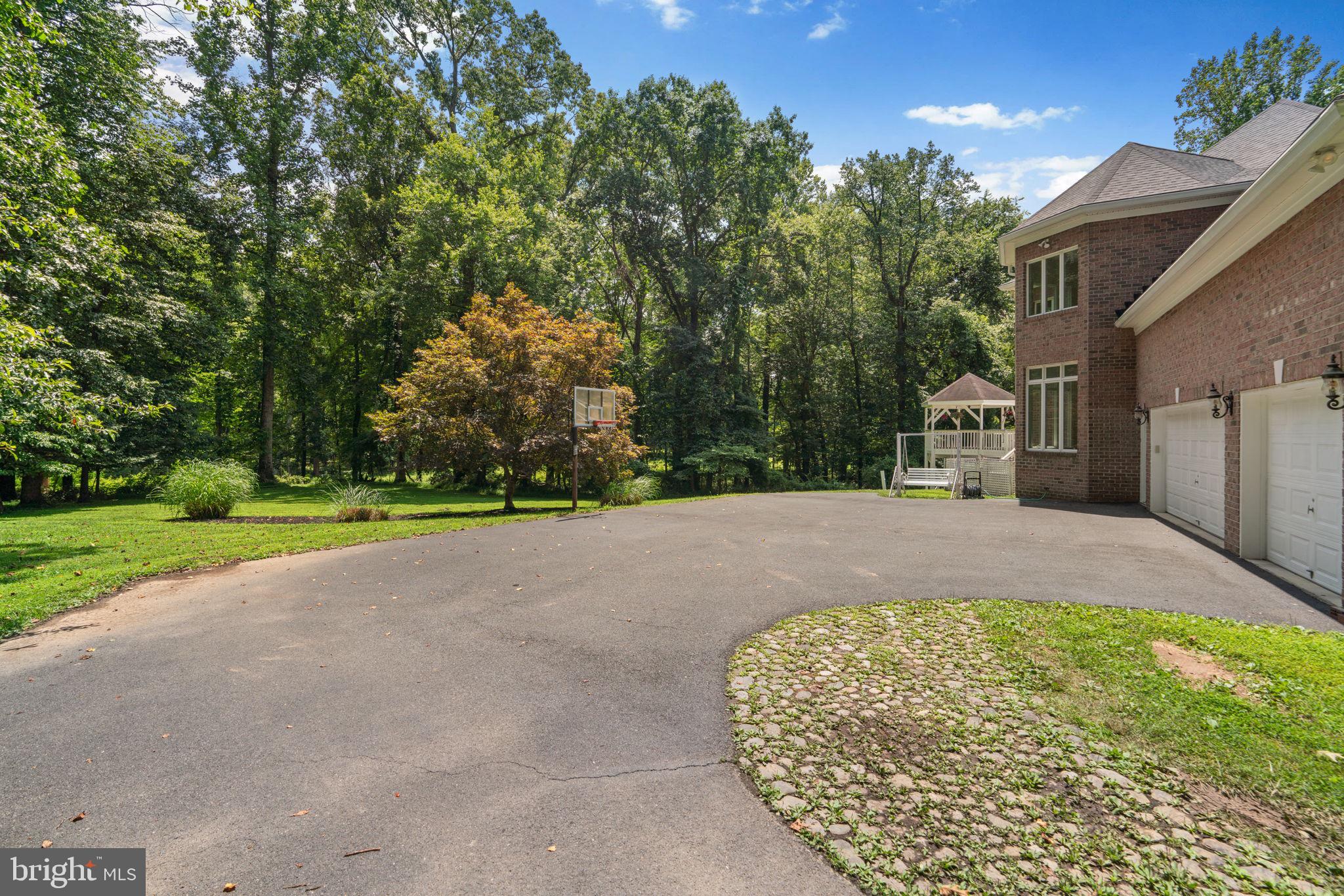 3081 Emerald Valley Rd