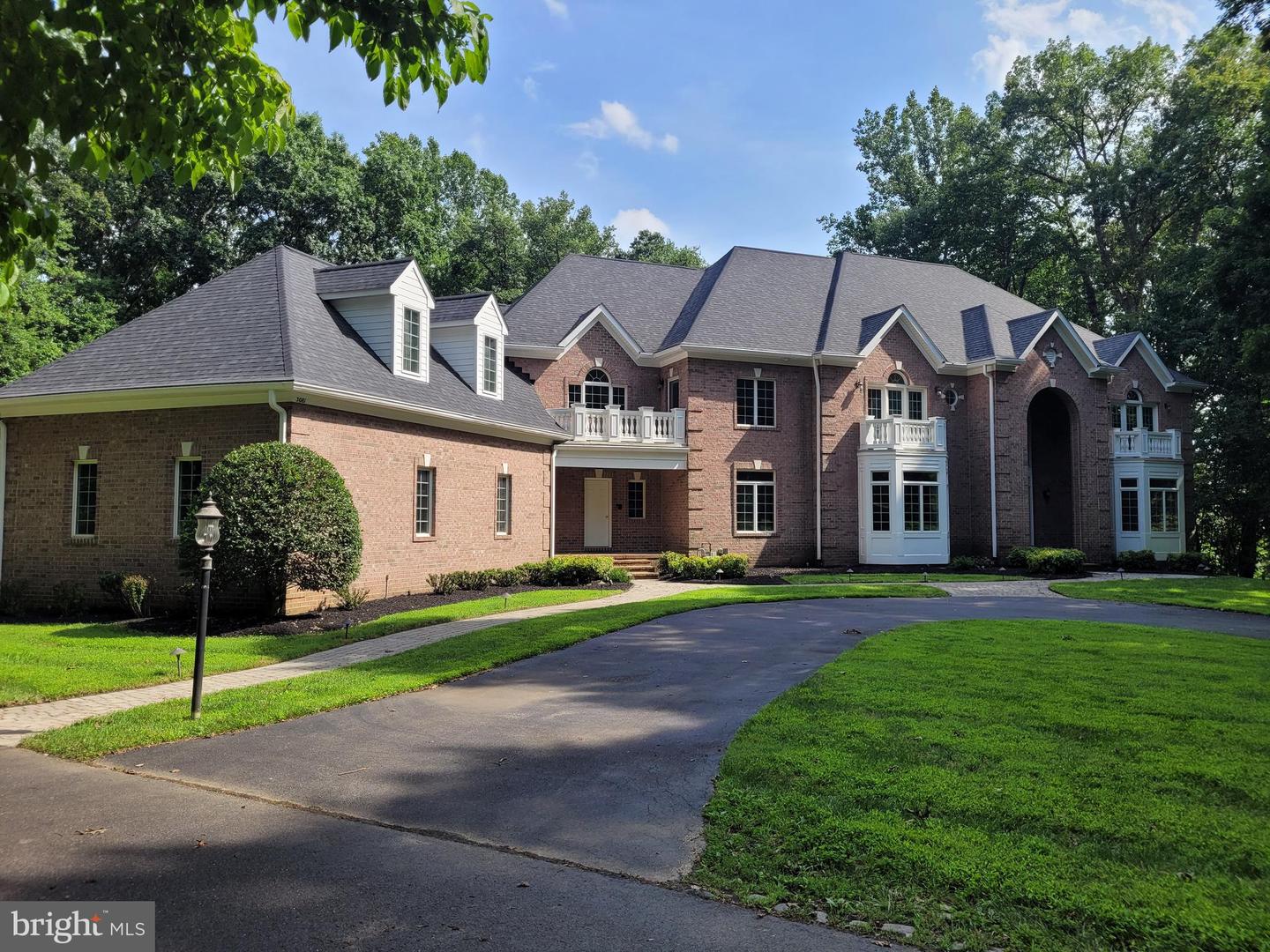 3081 Emerald Valley Rd
