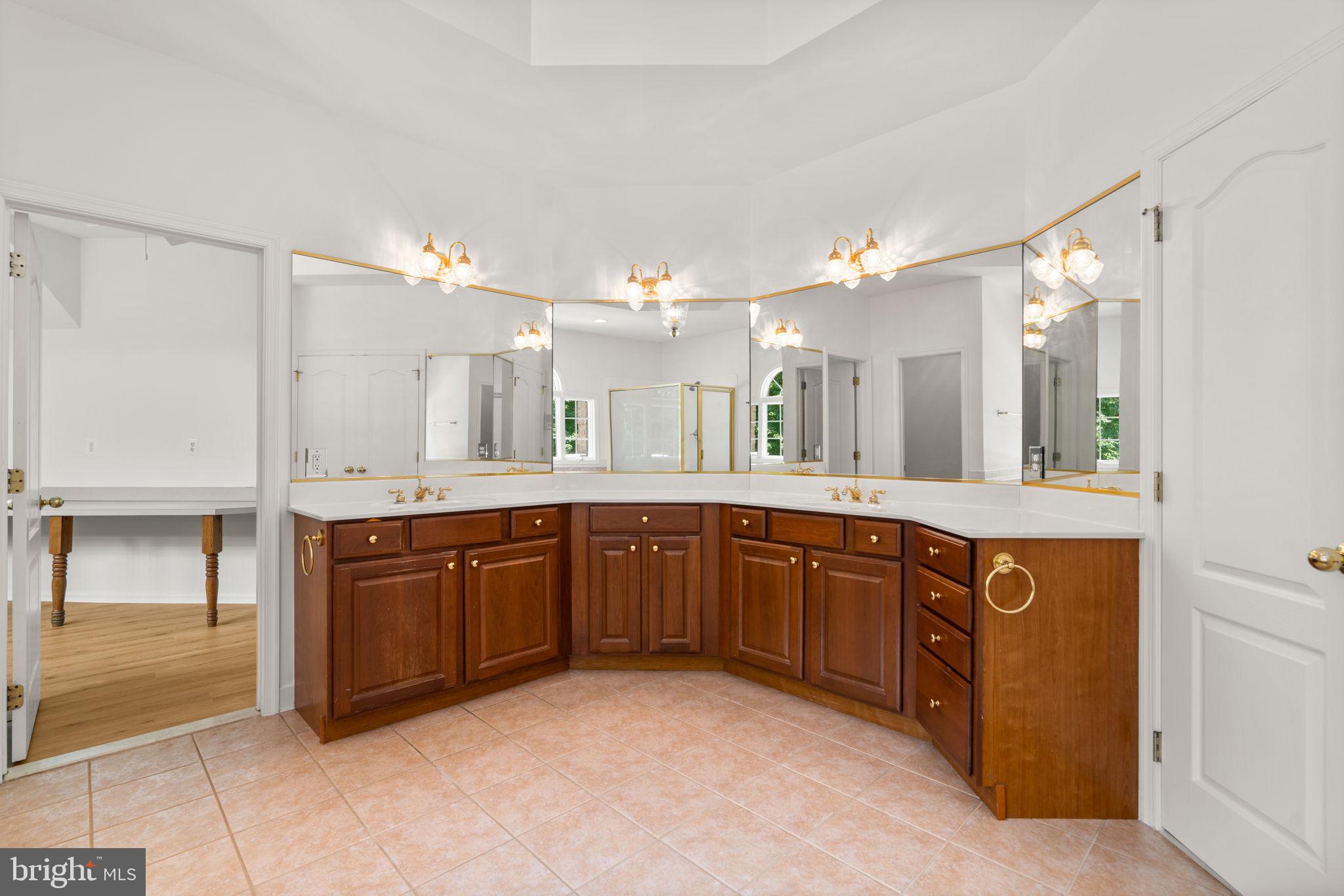 3081 Emerald Valley Rd