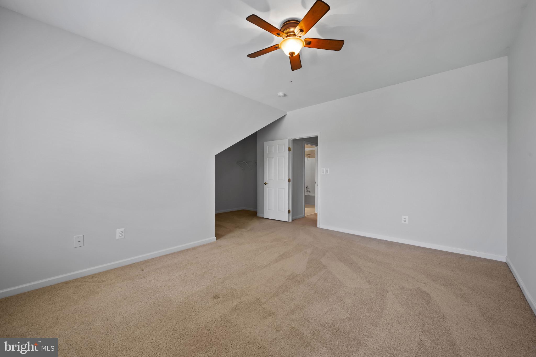 3025 Homeland Way #118