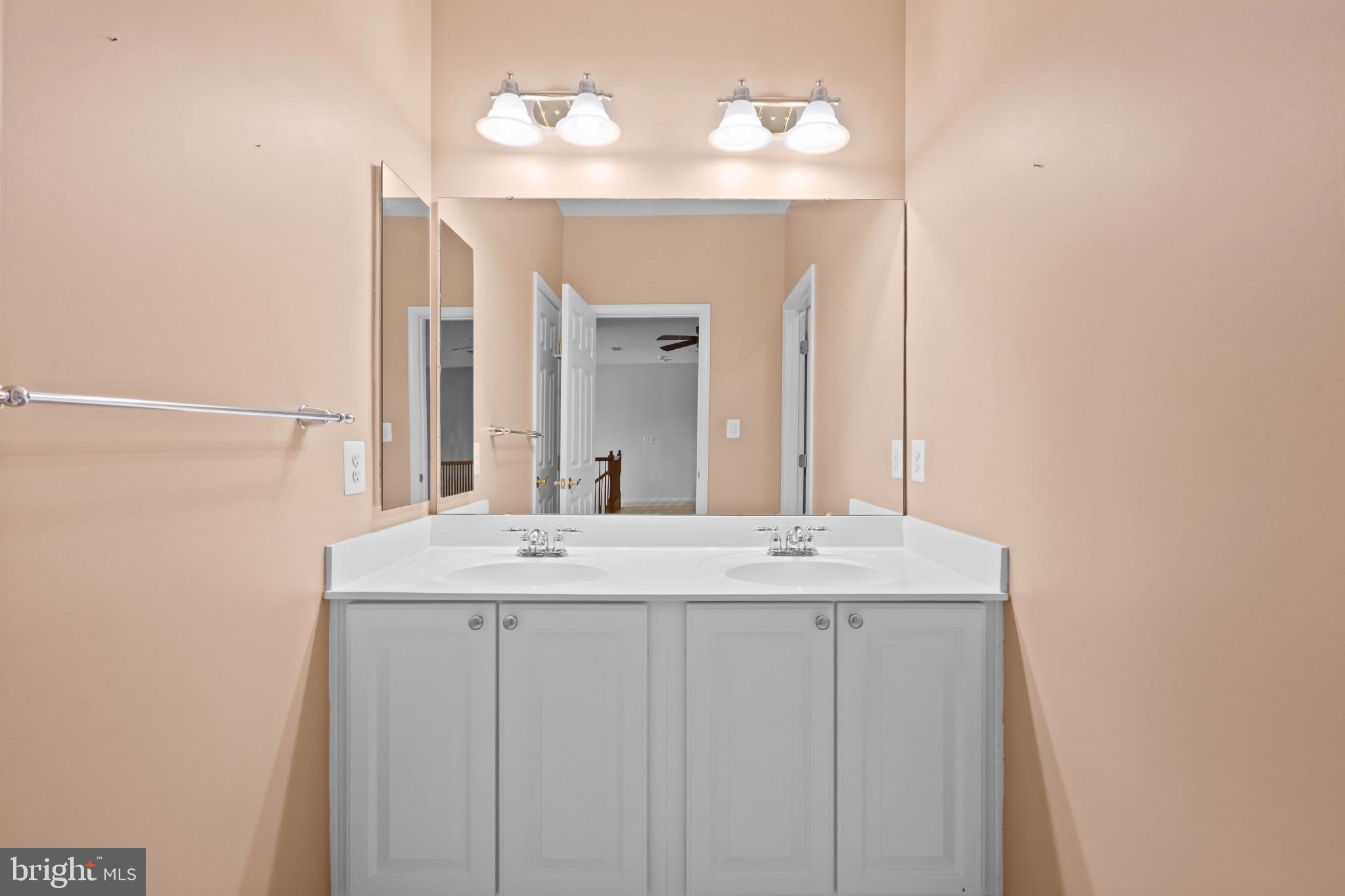 3025 Homeland Way #118