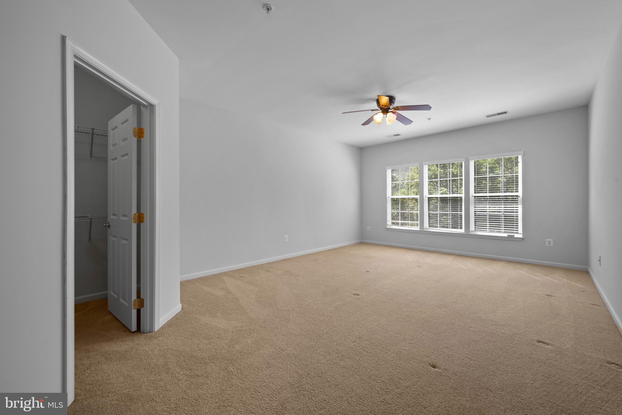 3025 Homeland Way #118