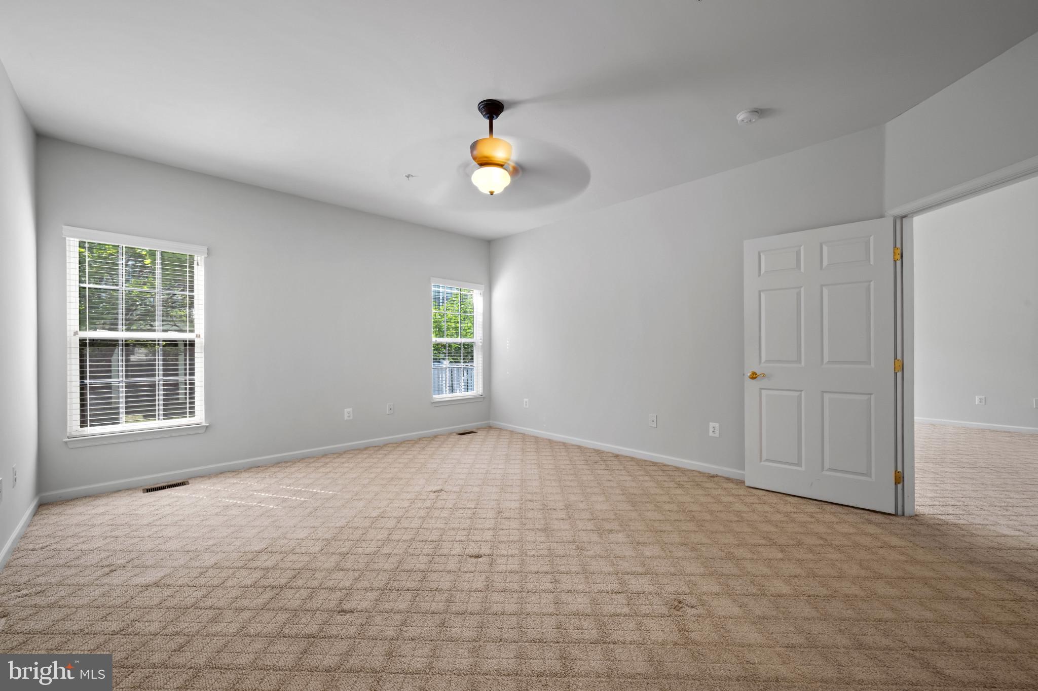 3025 Homeland Way #118