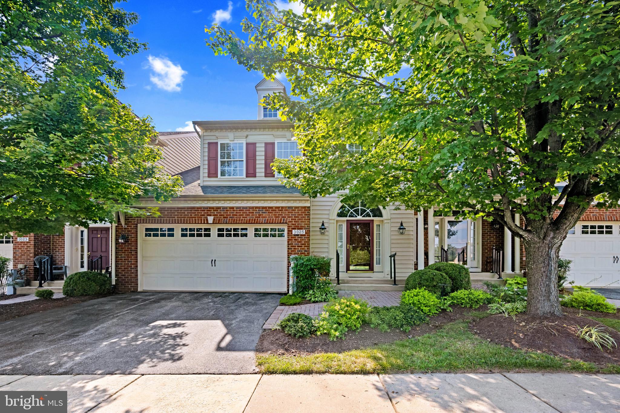 3025 Homeland Way #118