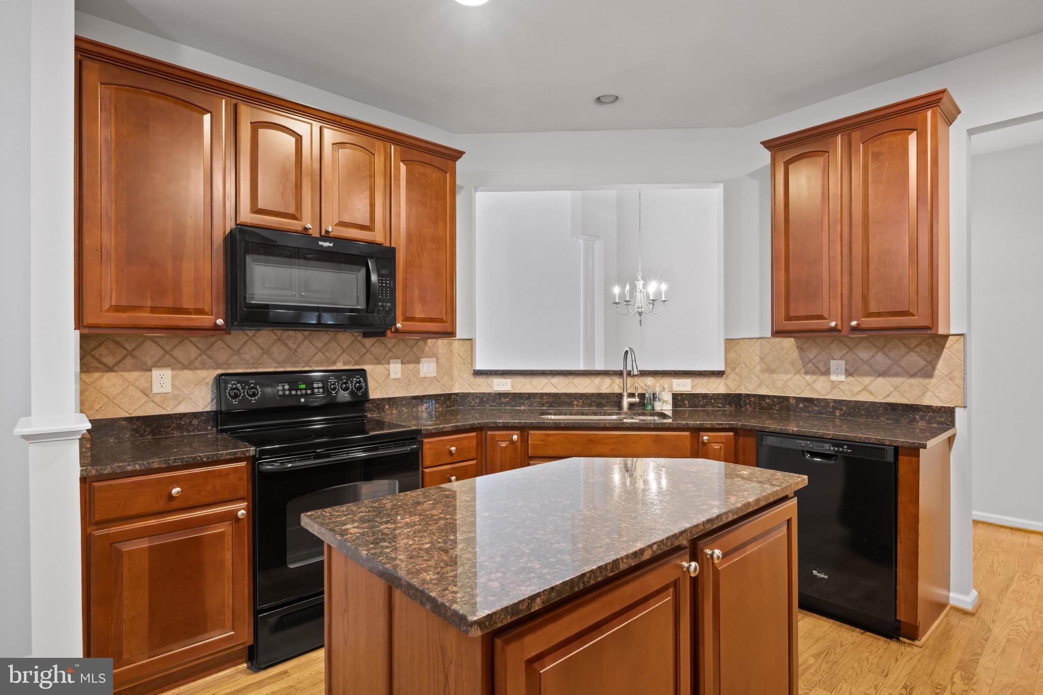 3025 Homeland Way #118