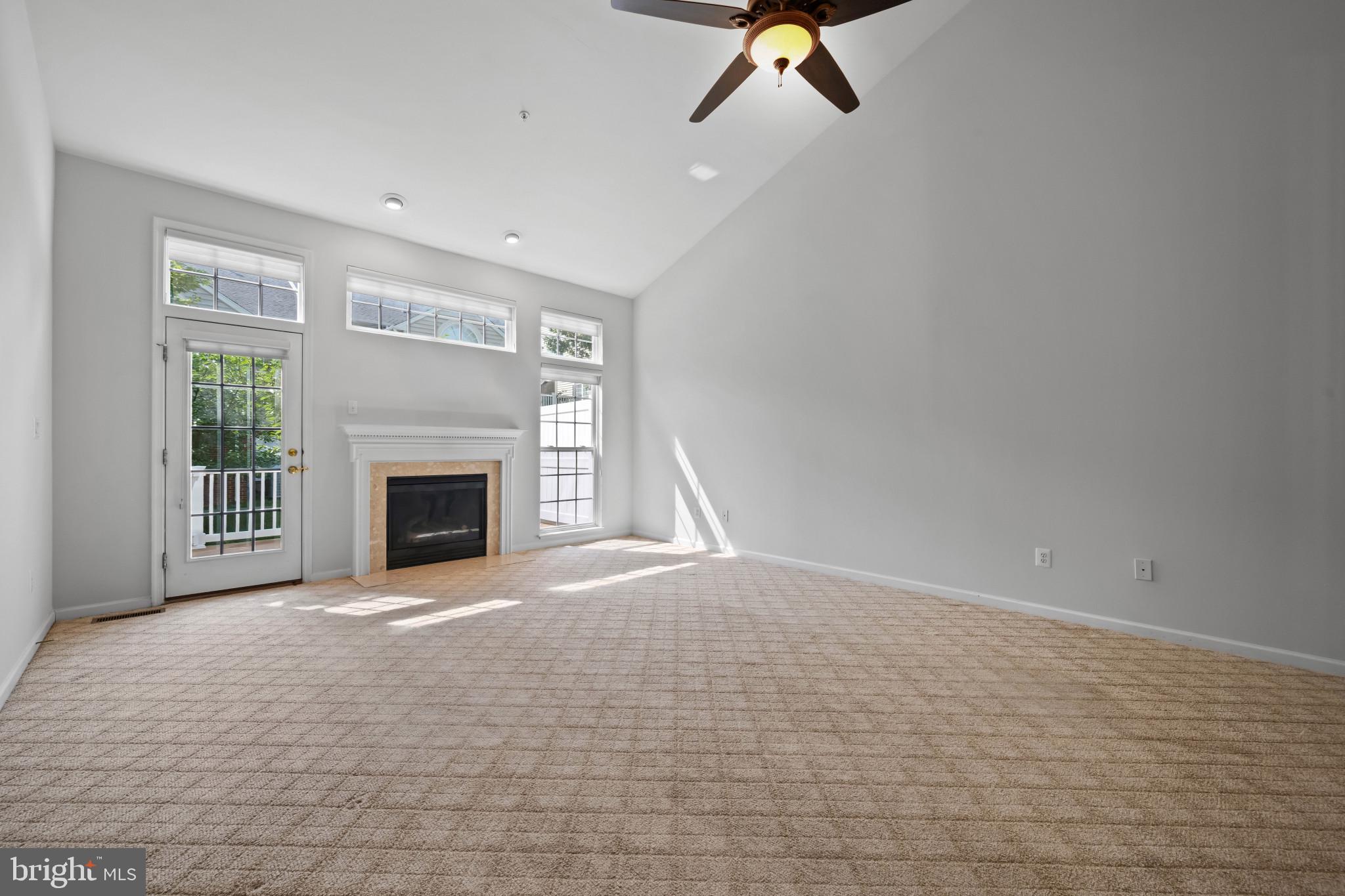 3025 Homeland Way #118