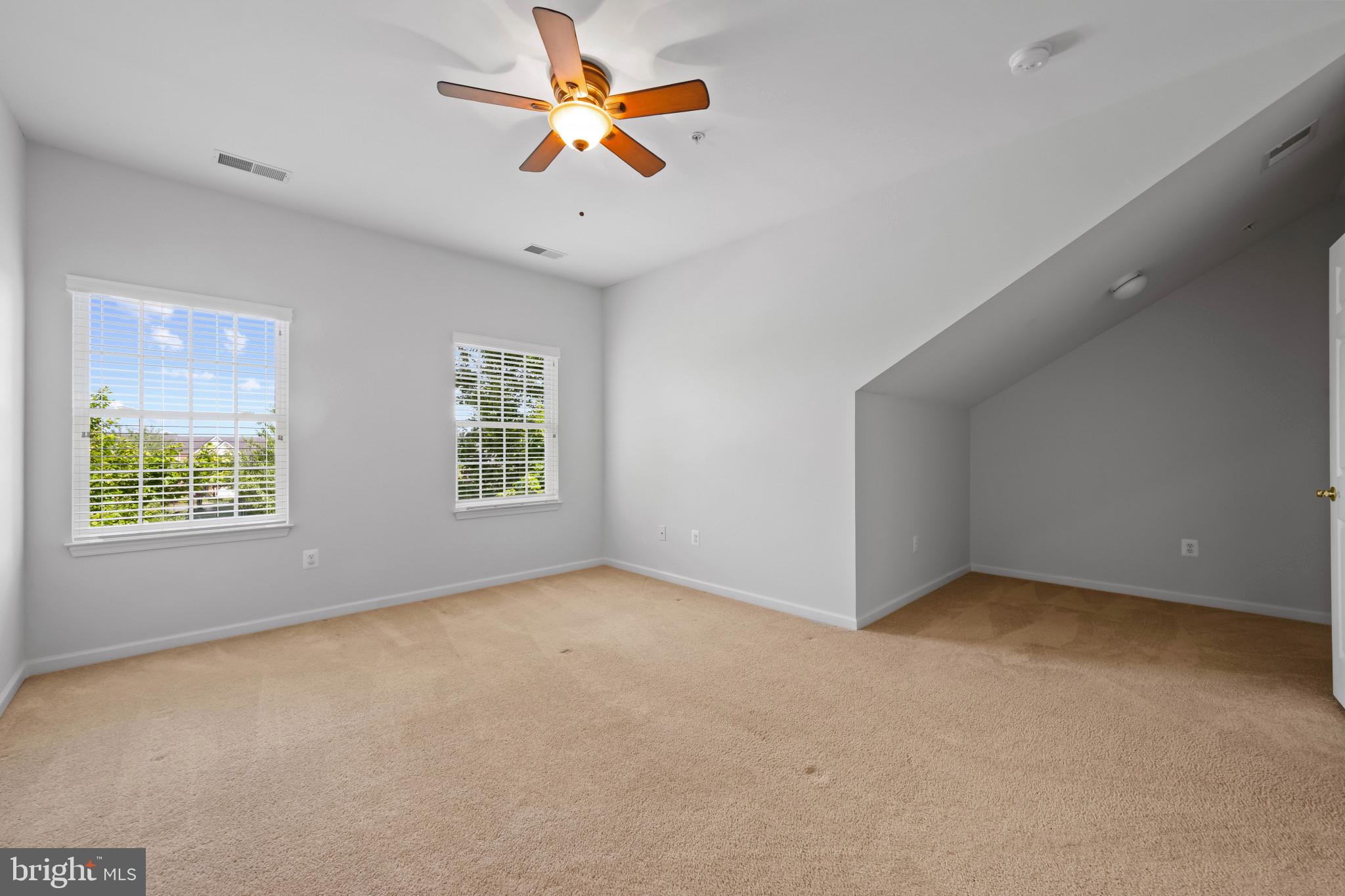 3025 Homeland Way #118