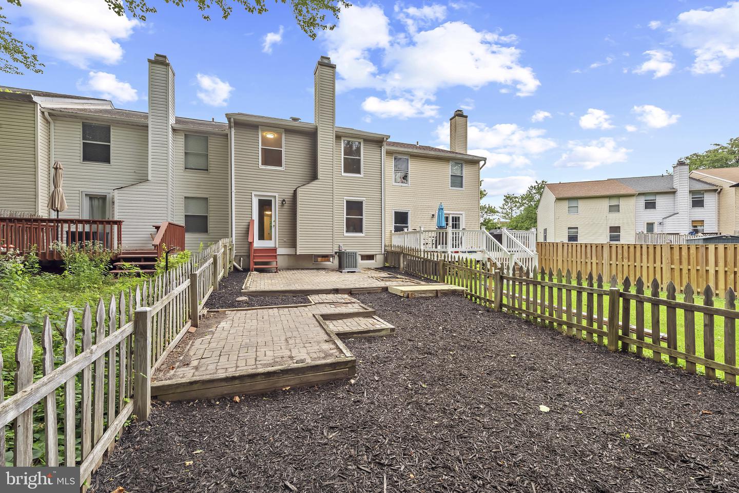8013 Green Tree Ct