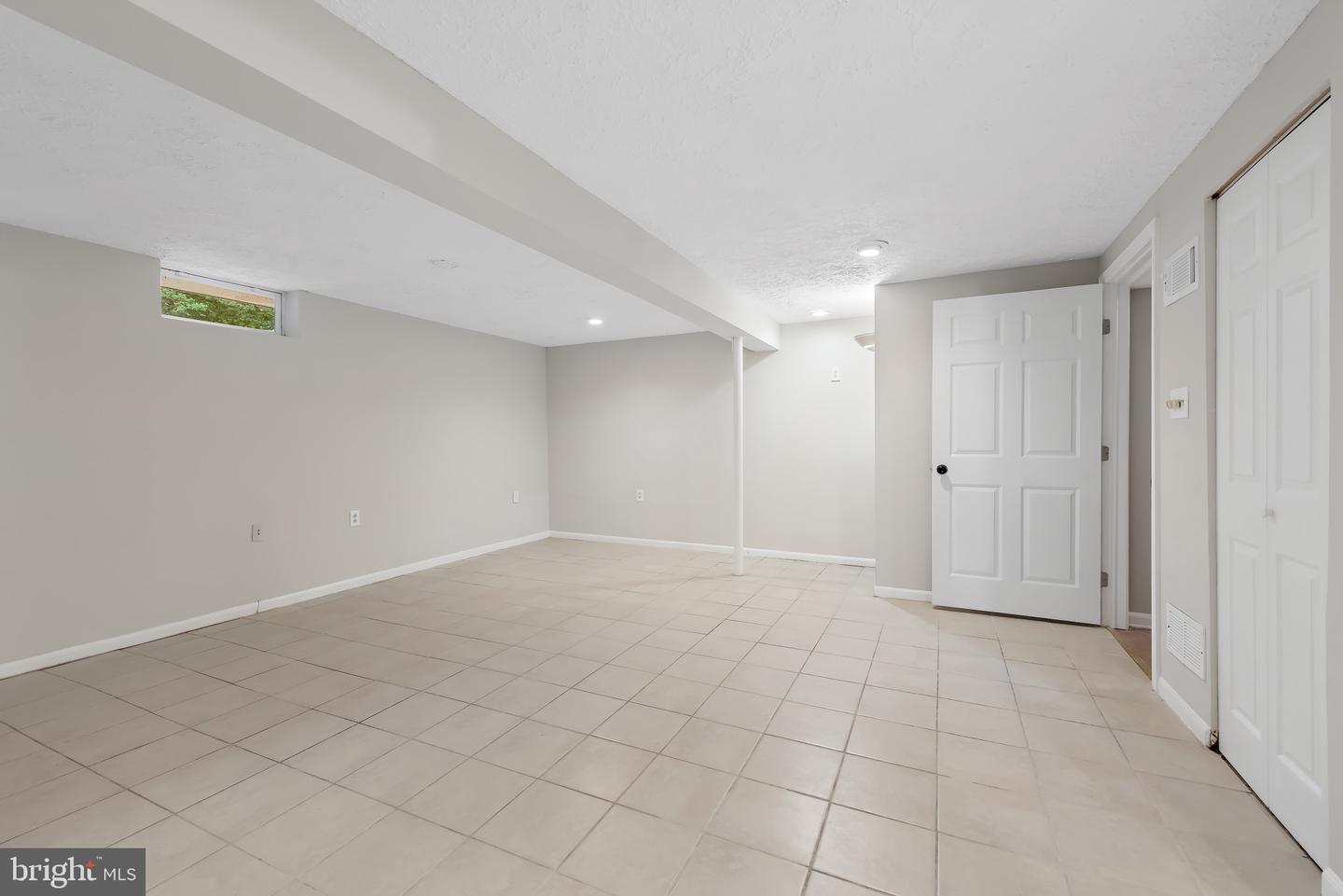 8013 Green Tree Ct