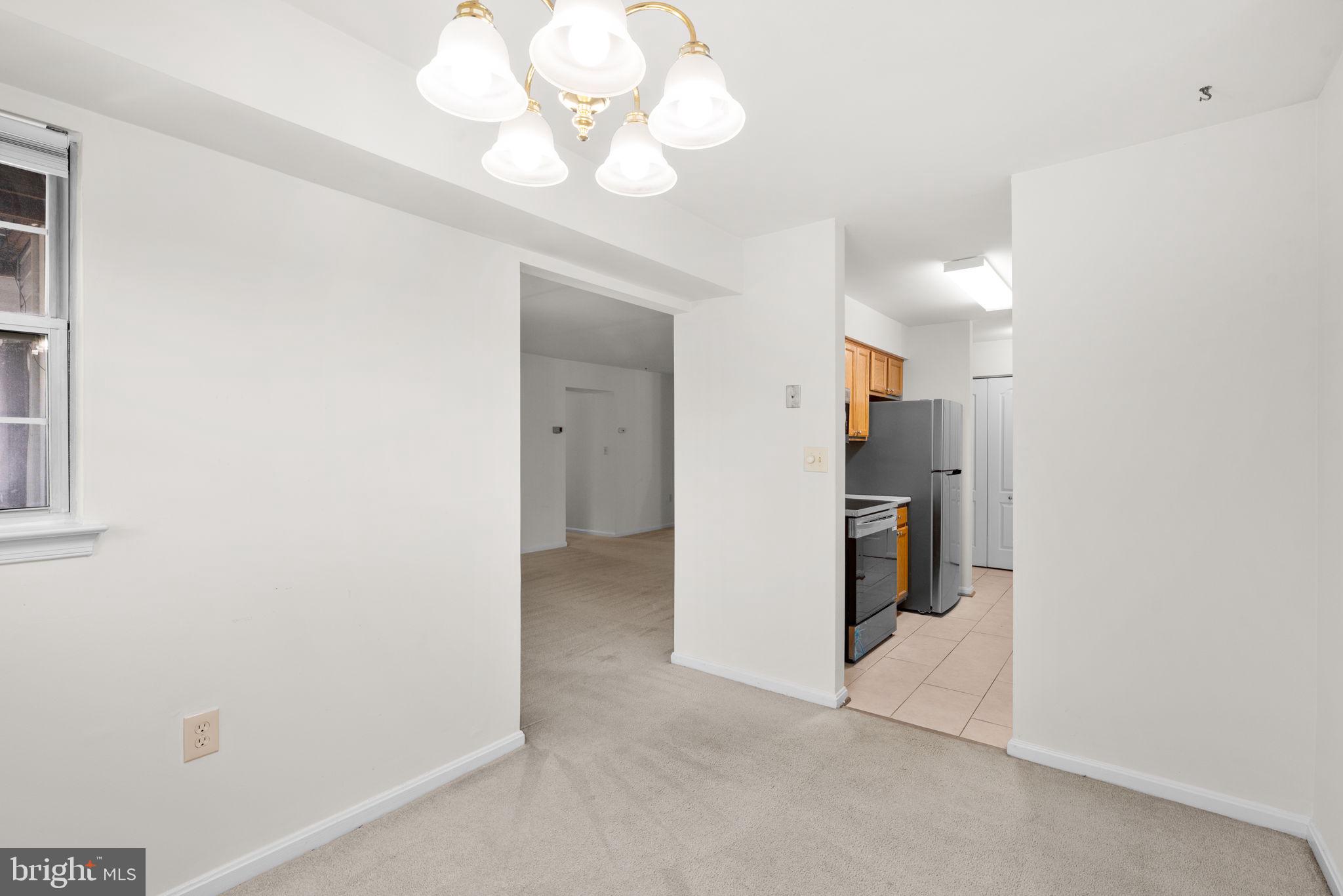 8387 MONTGOMERY RUN RD #E