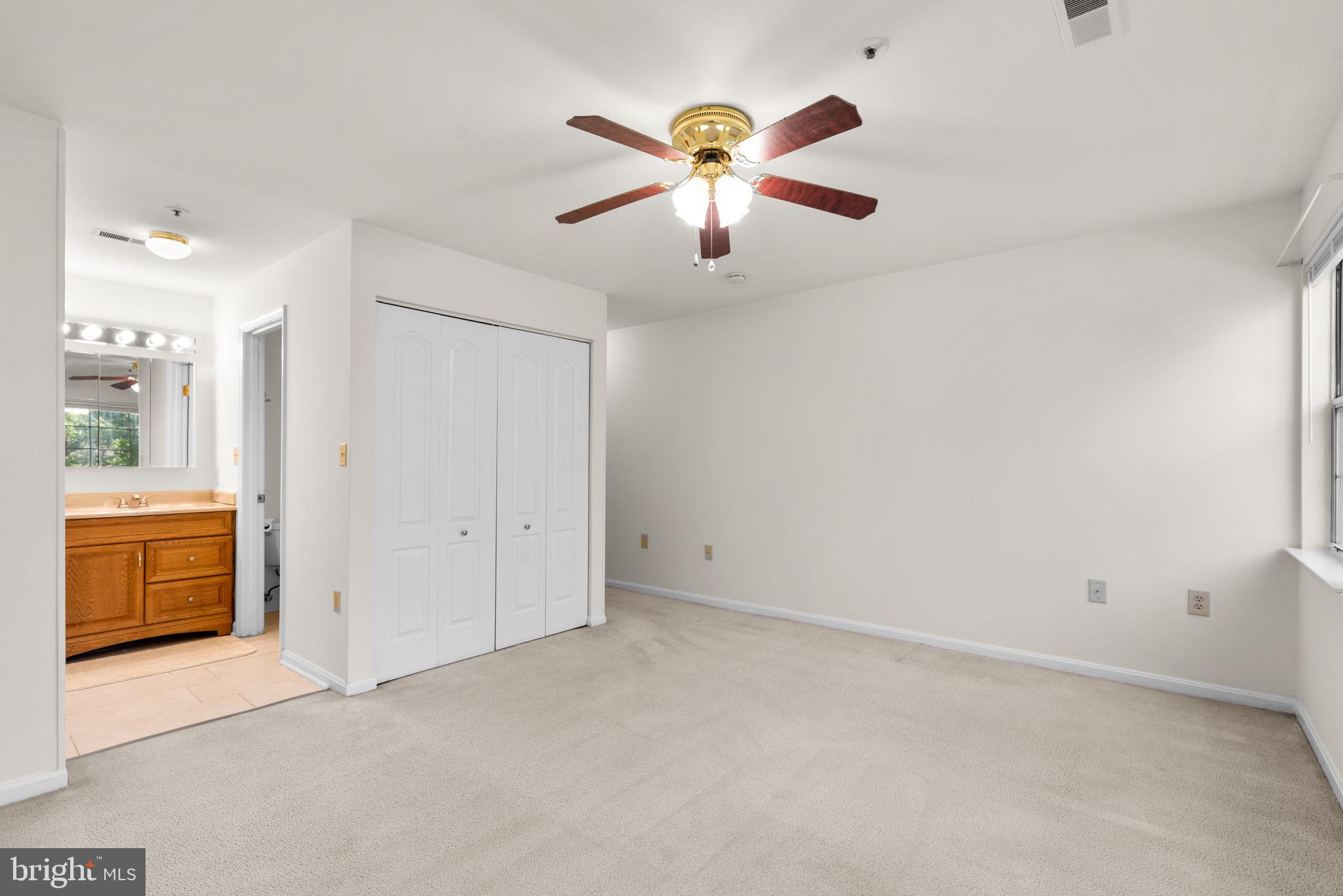 8387 MONTGOMERY RUN RD #E