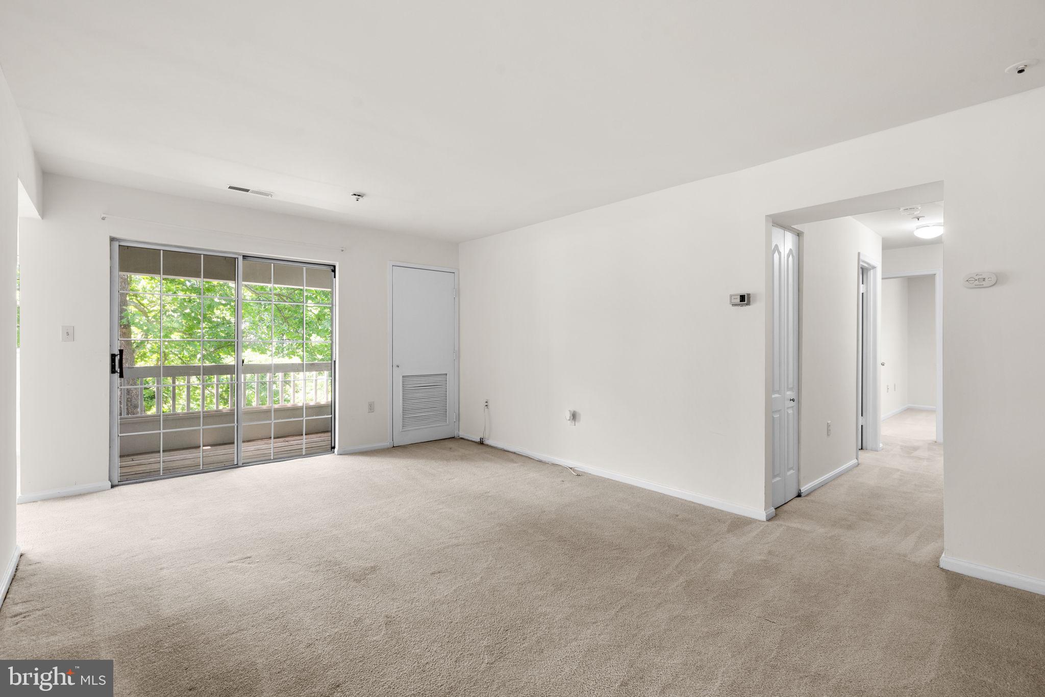 8387 MONTGOMERY RUN RD #E