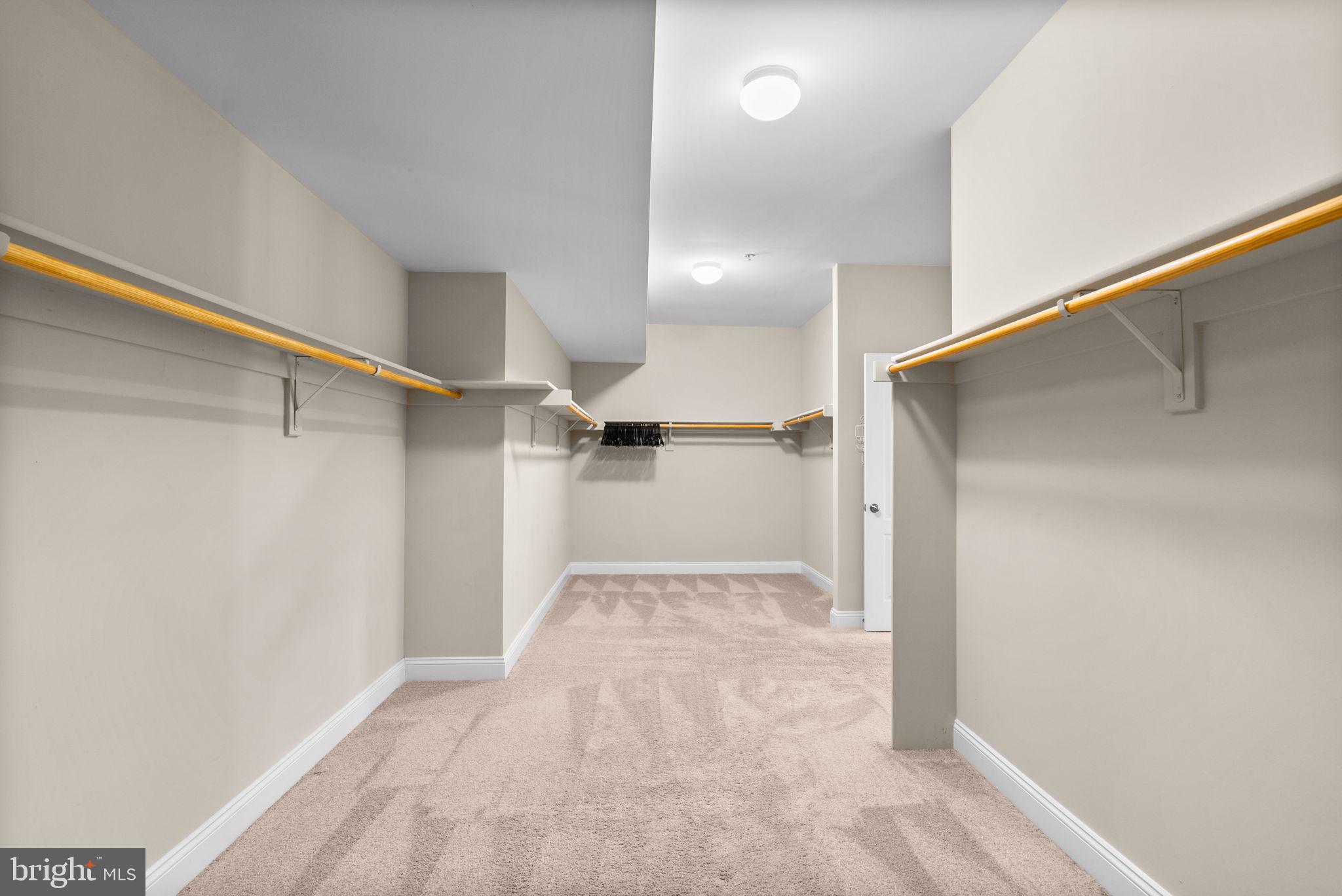 11040 Fuzzy Hollow Way