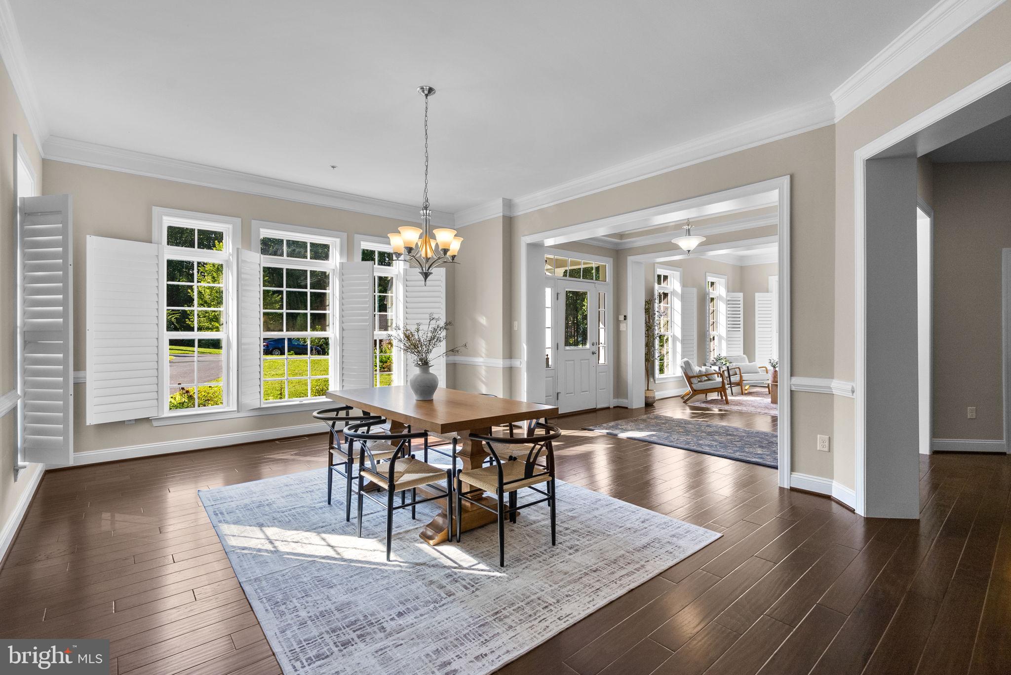 11040 Fuzzy Hollow Way