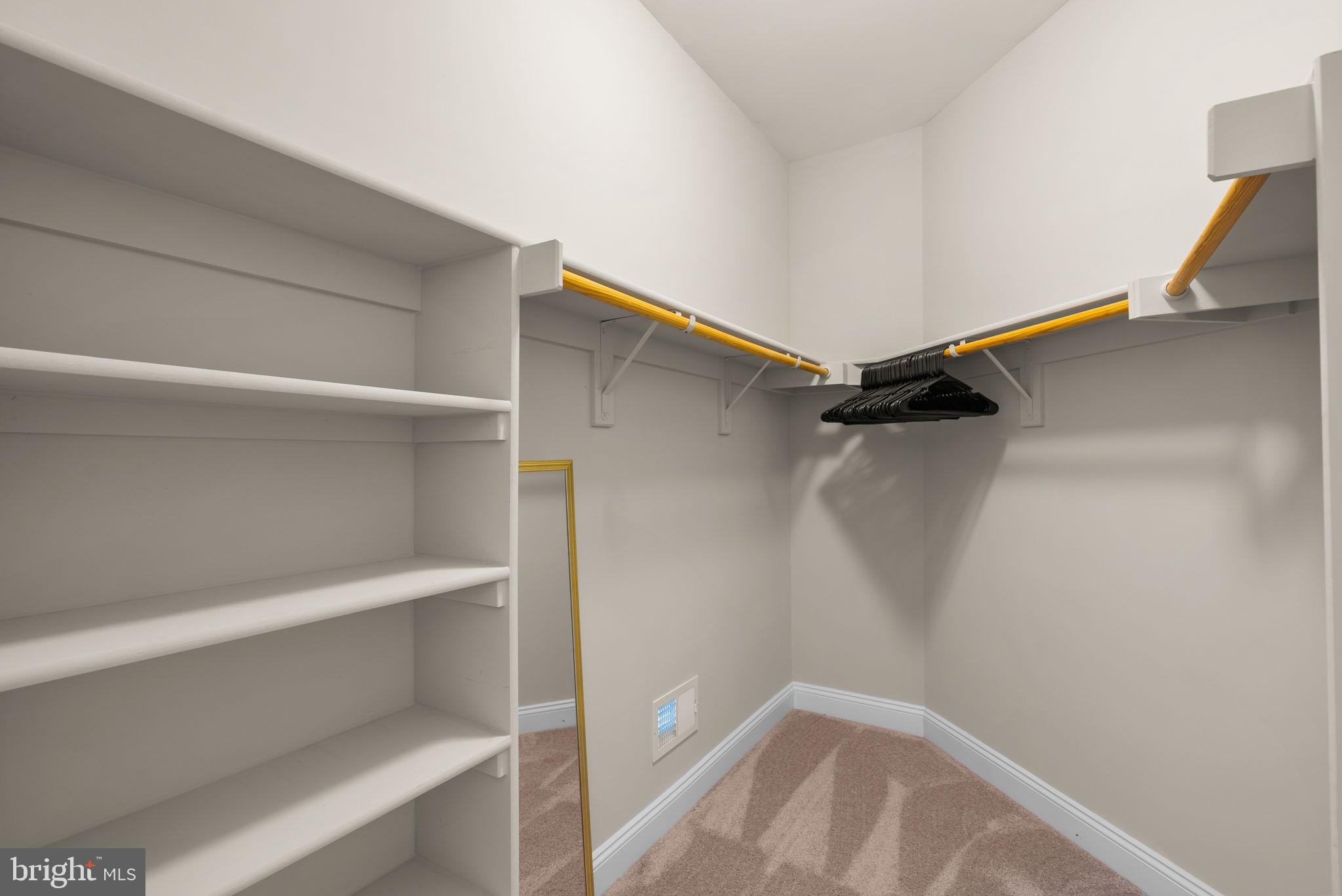 11040 Fuzzy Hollow Way