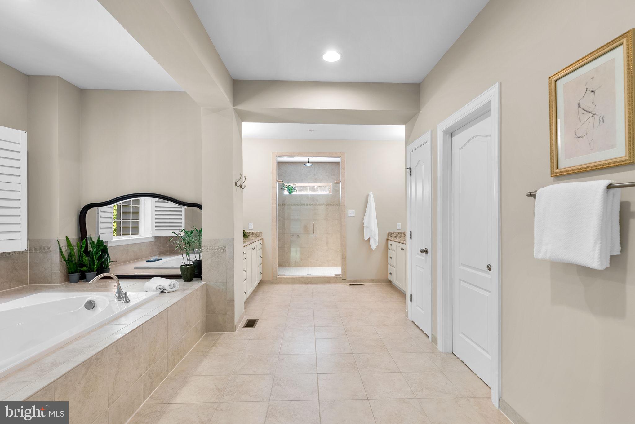 11040 Fuzzy Hollow Way