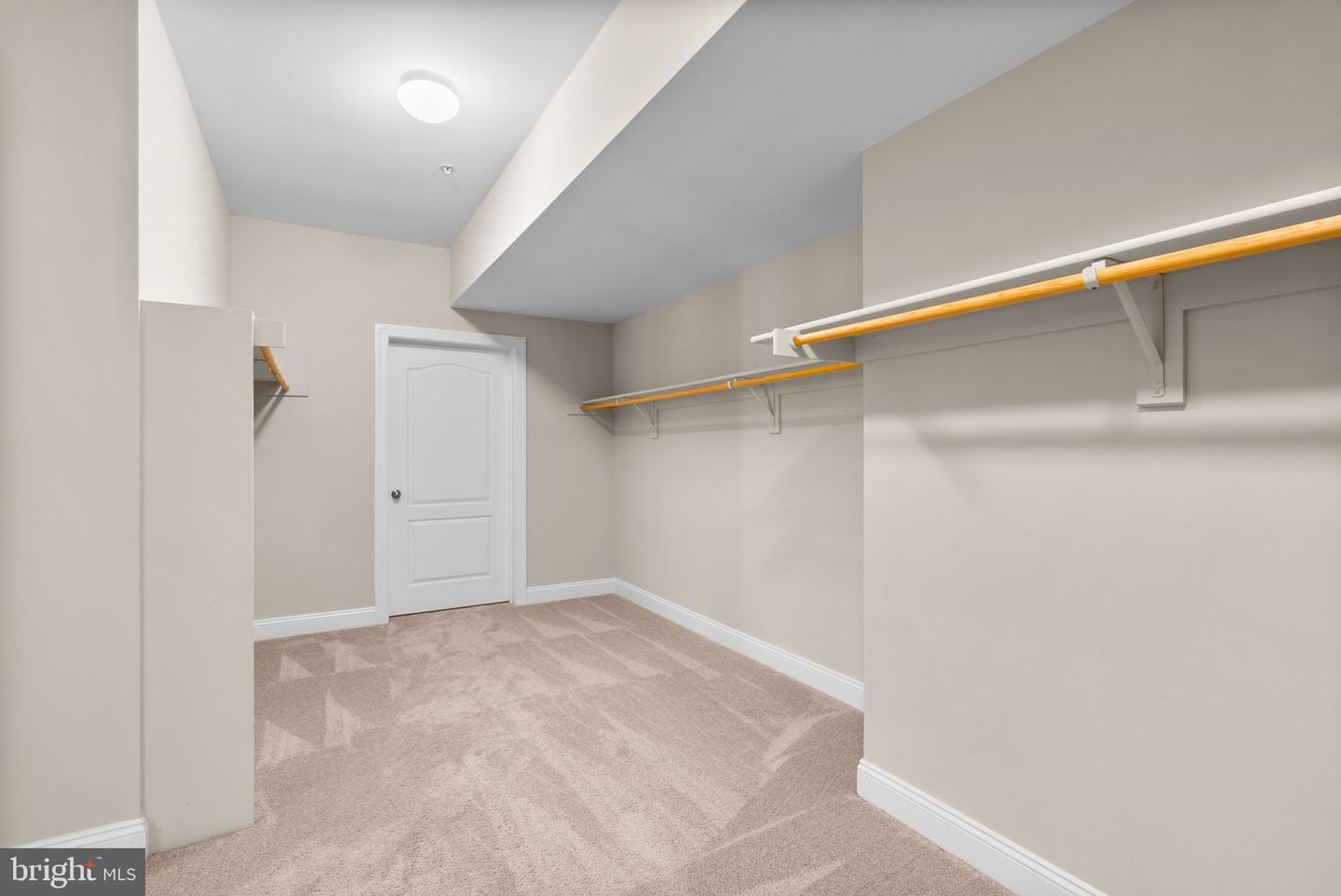 11040 Fuzzy Hollow Way