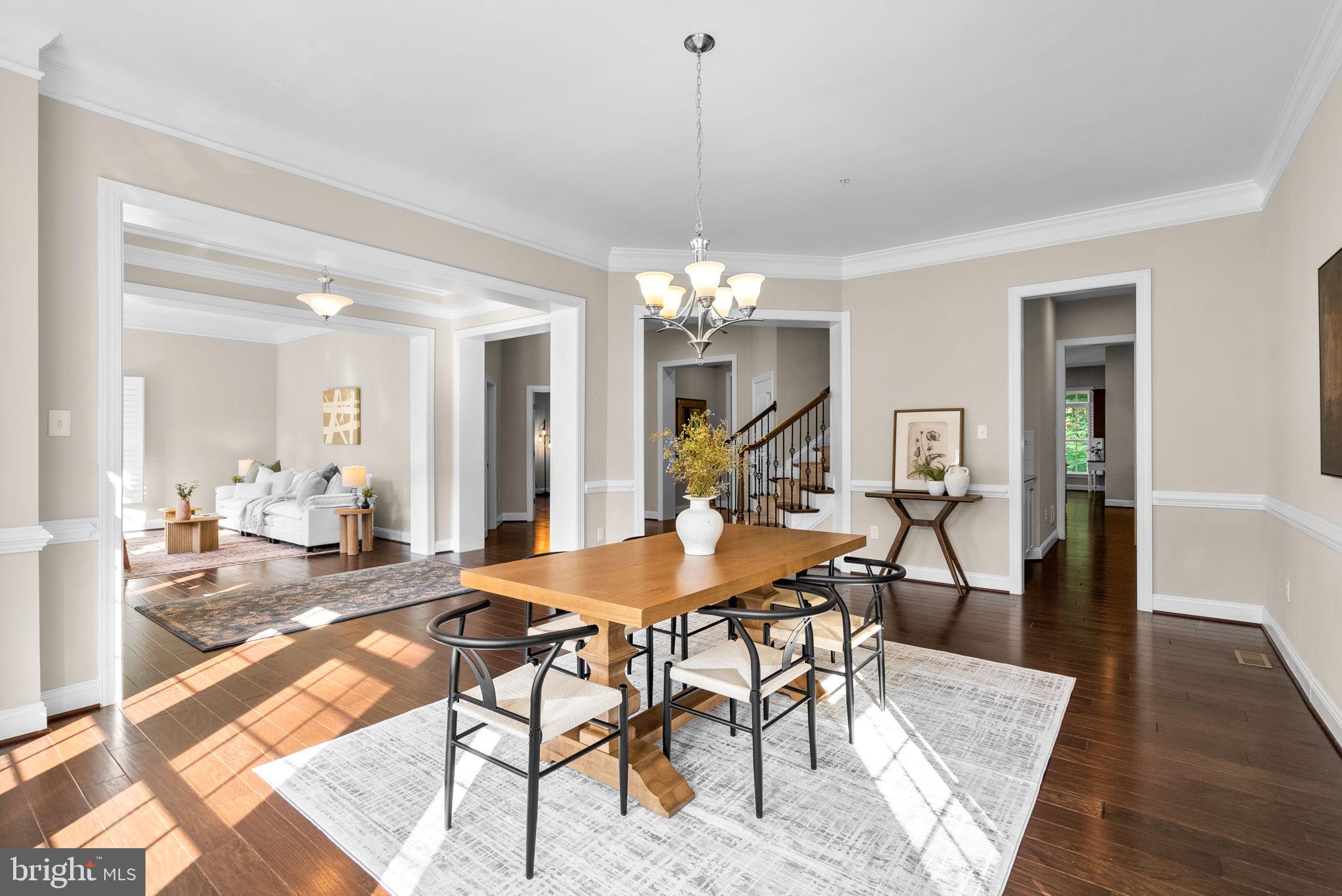 11040 Fuzzy Hollow Way