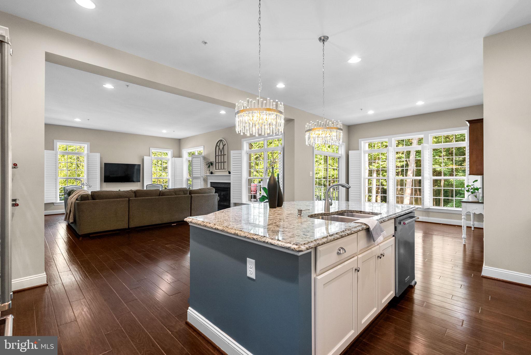 11040 Fuzzy Hollow Way