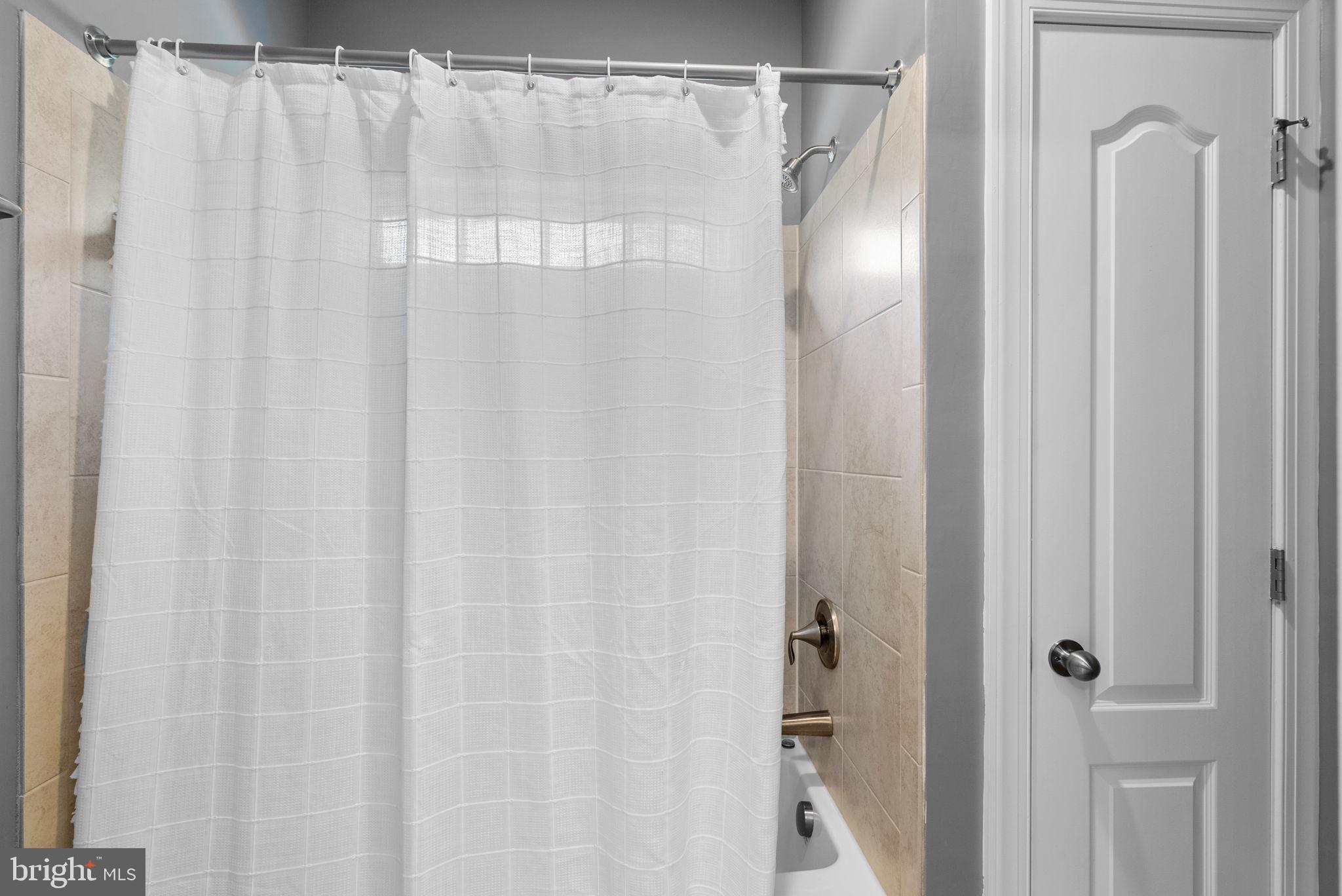 11040 Fuzzy Hollow Way