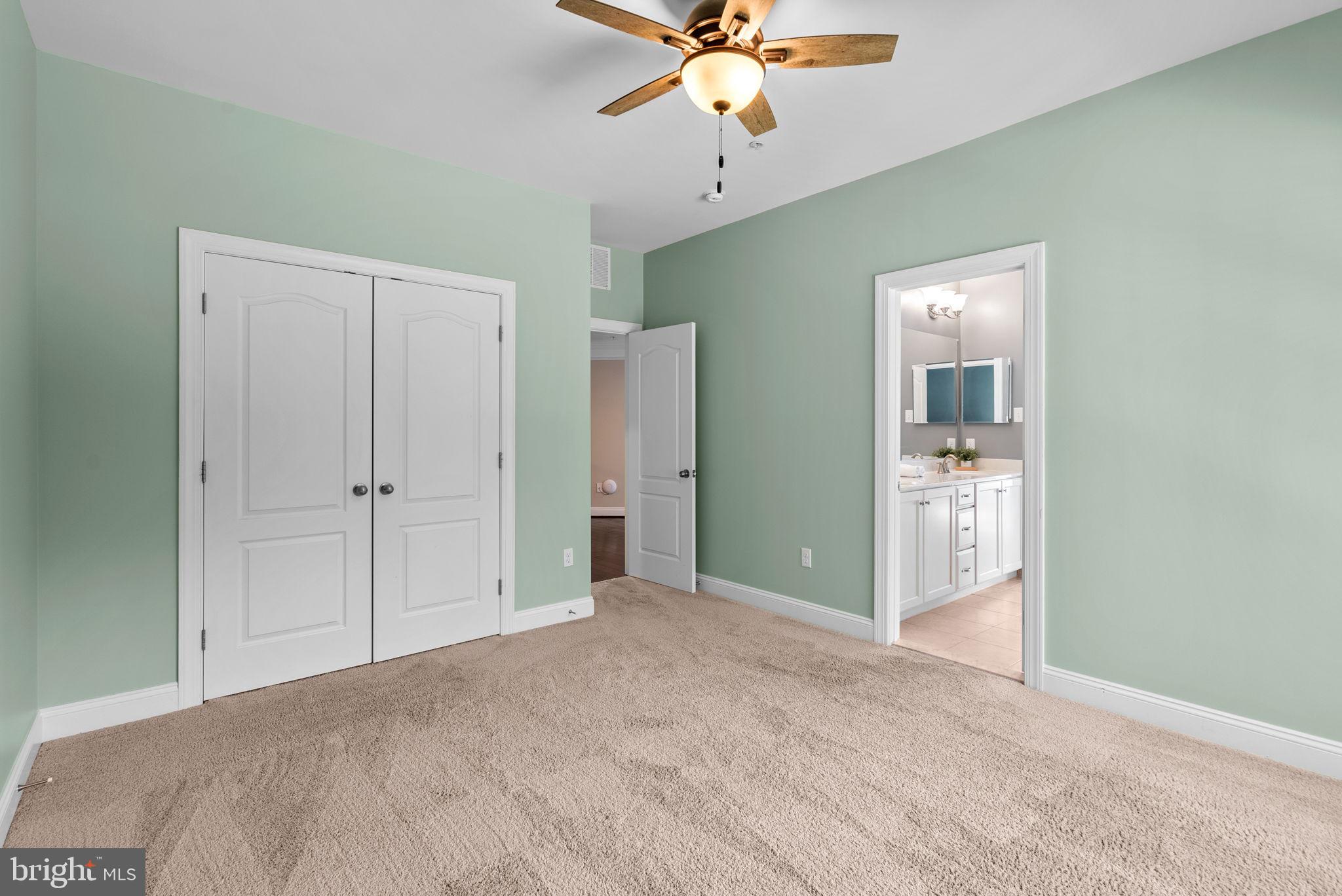 11040 Fuzzy Hollow Way