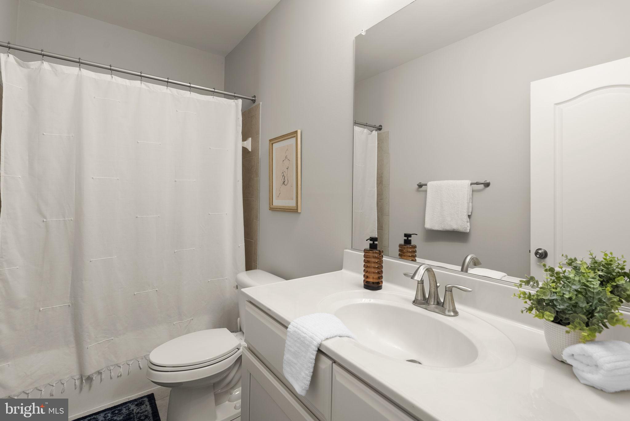 11040 Fuzzy Hollow Way