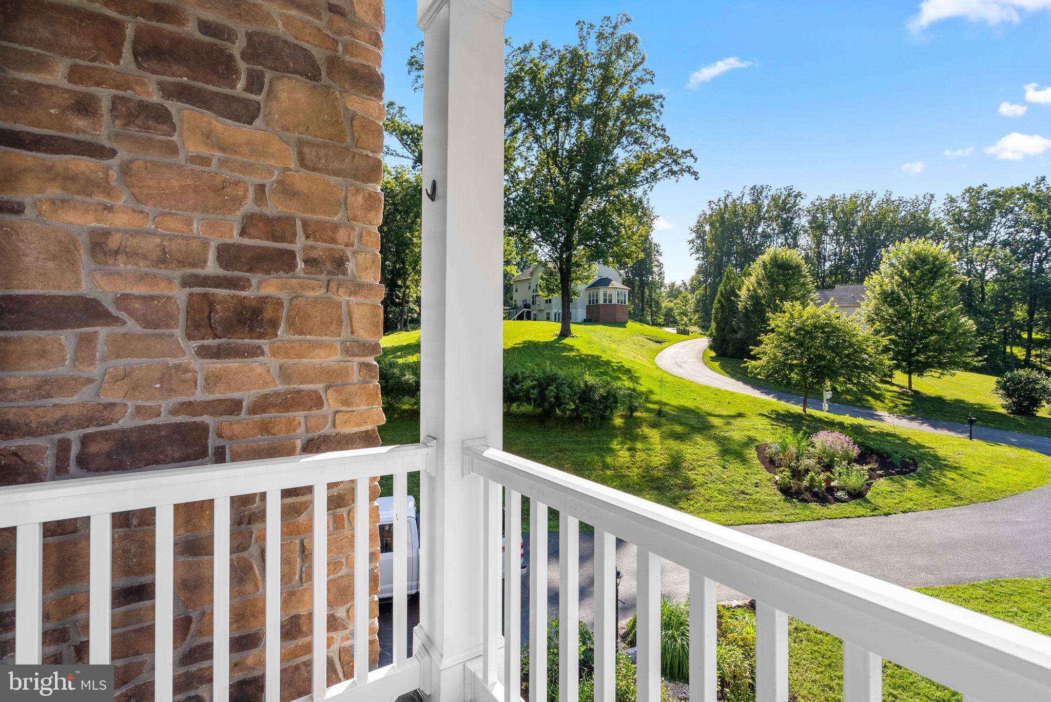 11040 Fuzzy Hollow Way