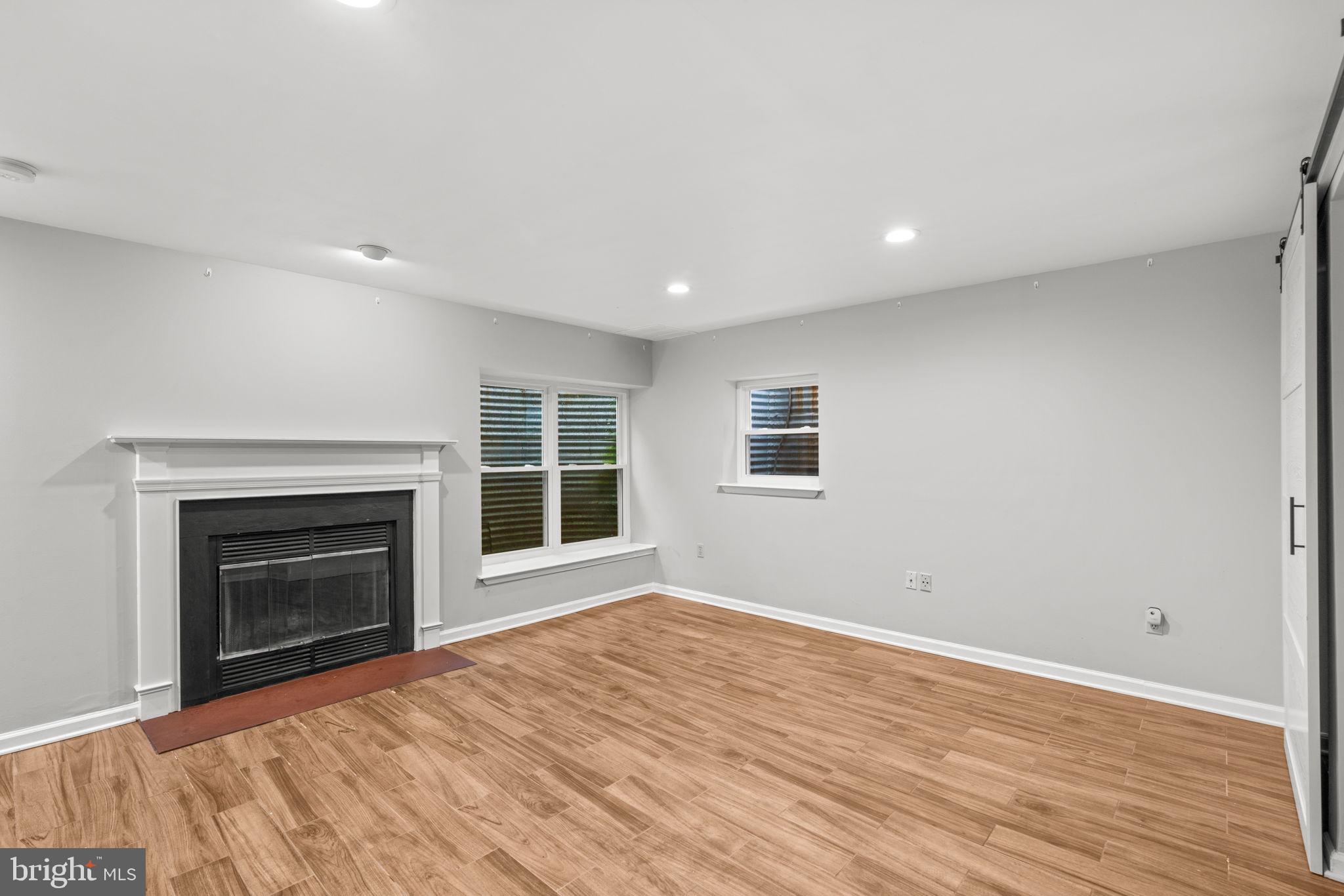 8540 HARVEST VIEW CT