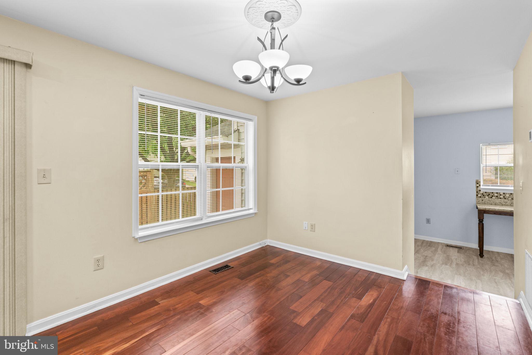 8540 HARVEST VIEW CT