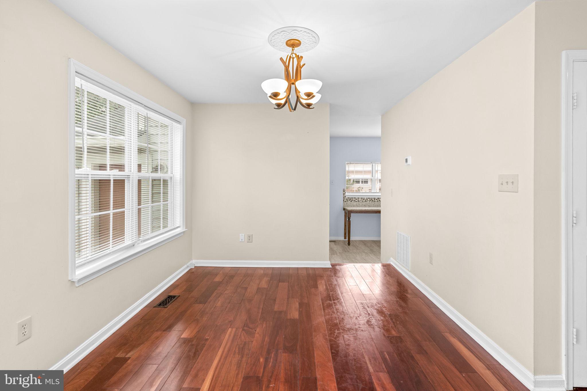 8540 HARVEST VIEW CT