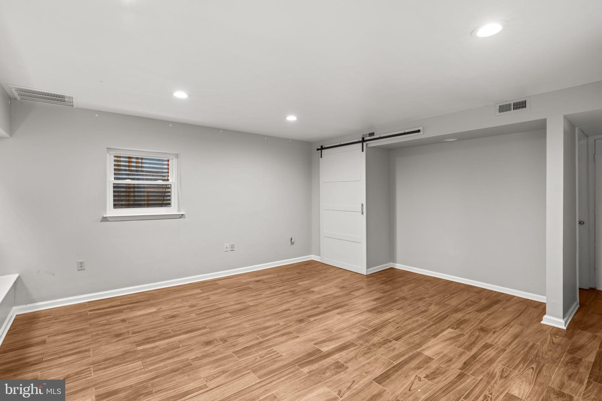 8540 HARVEST VIEW CT