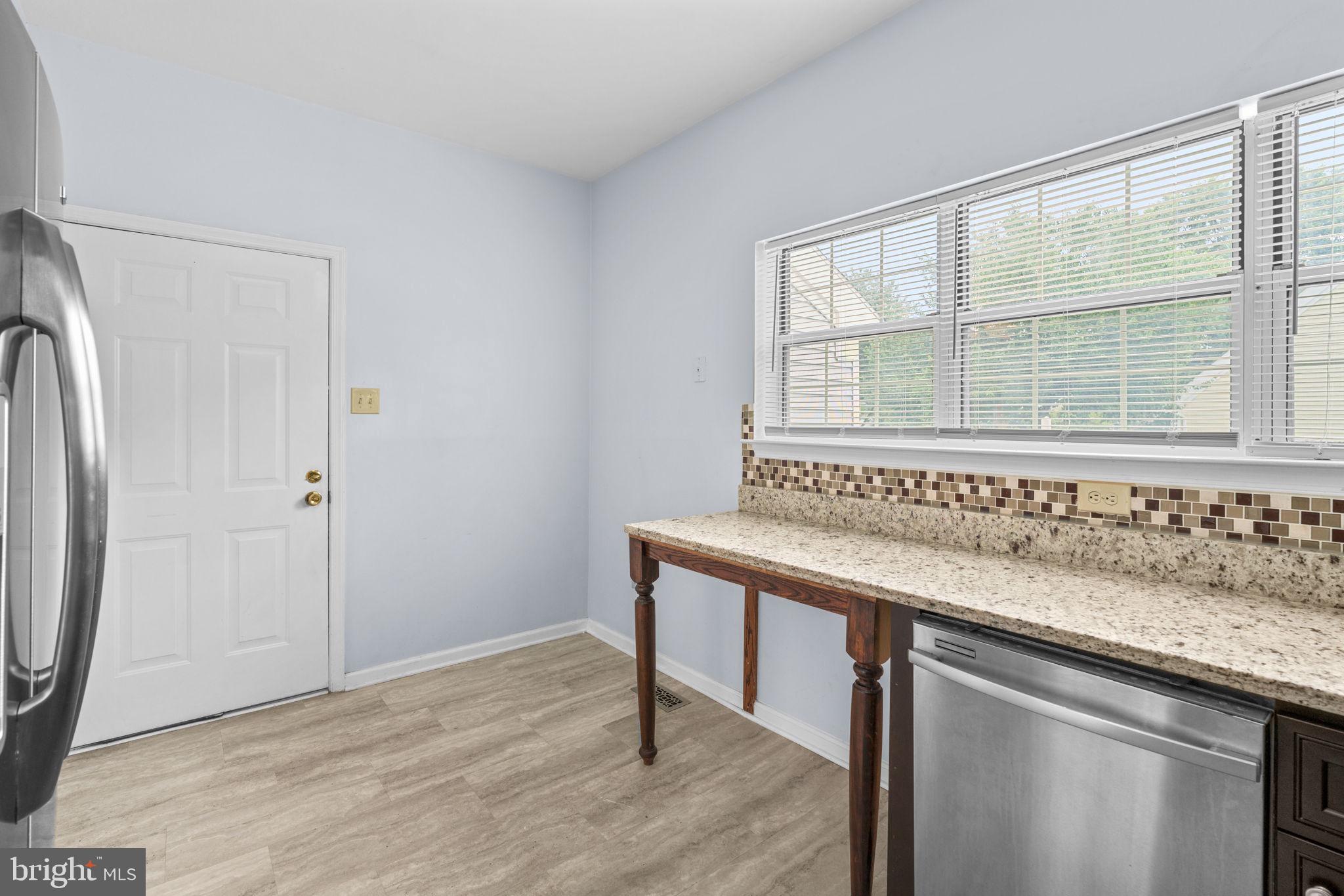 8540 HARVEST VIEW CT