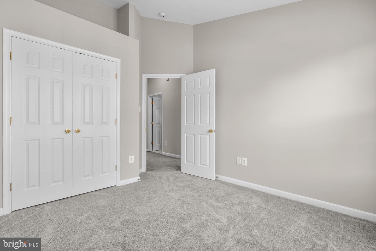 7129 WATER OAK RD #116