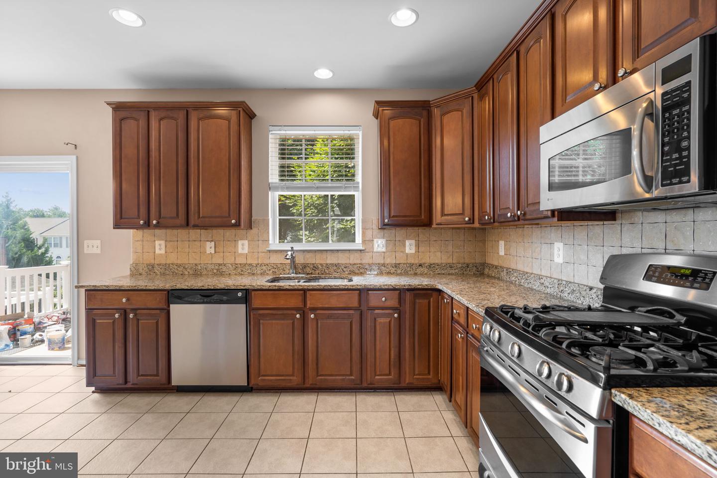 7129 WATER OAK RD #116